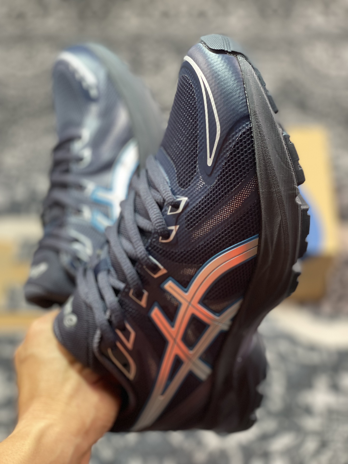 Asics 亚瑟士 GEL-Flux 4 网面拼接 低帮运动休闲跑步鞋 1011B646