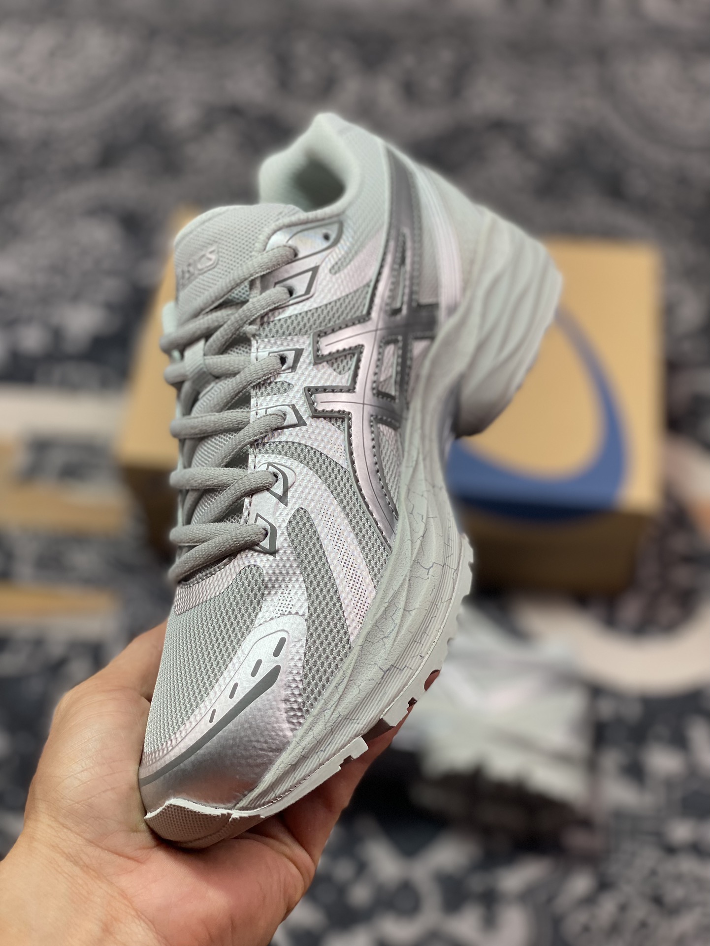 Asics 亚瑟士 GEL-Flux 4 网面拼接 低帮运动休闲跑步鞋 1012B464-020