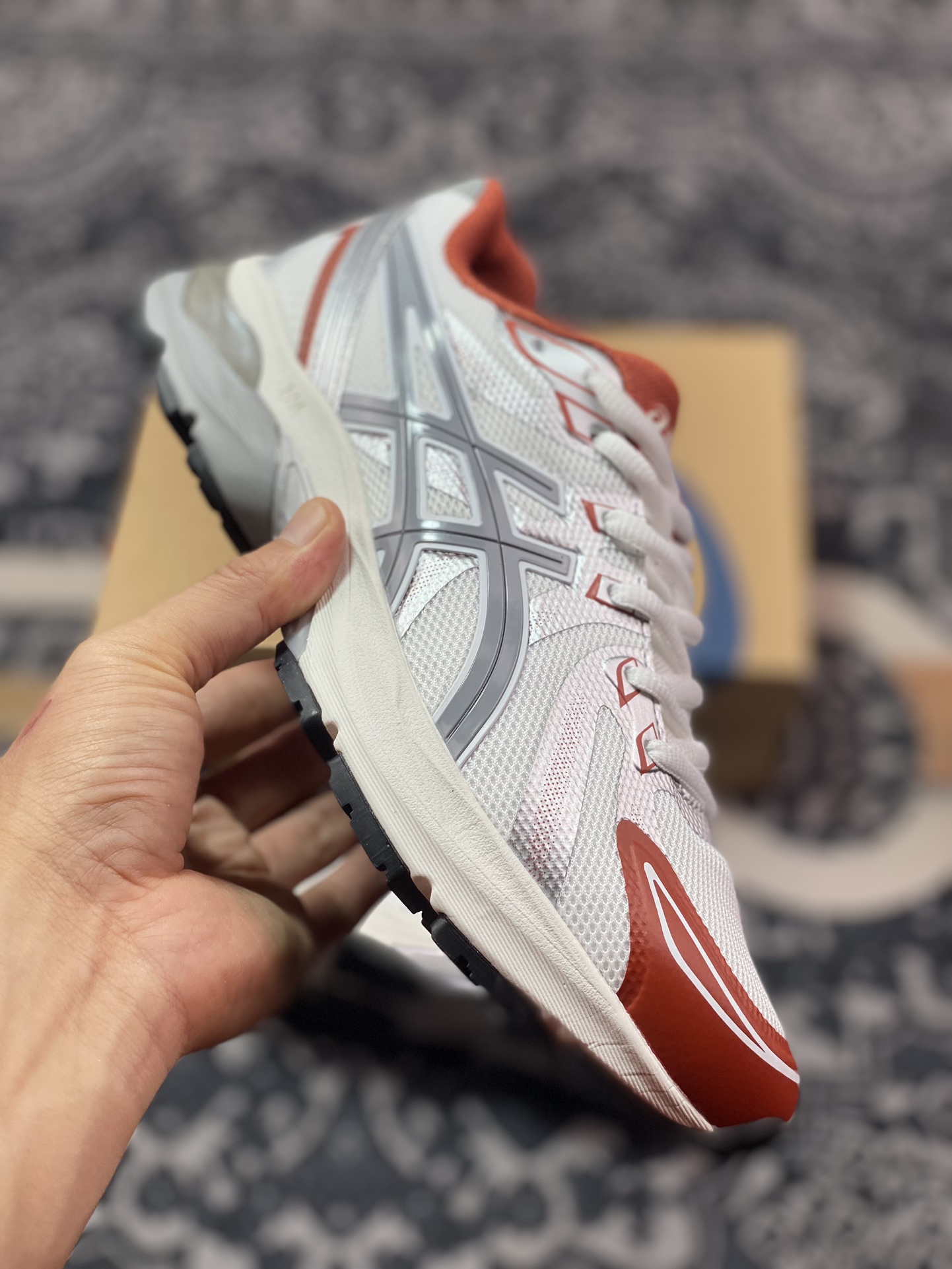 Asics 亚瑟士 GEL-Flux 4 网面拼接 低帮运动休闲跑步鞋 1011B646-100