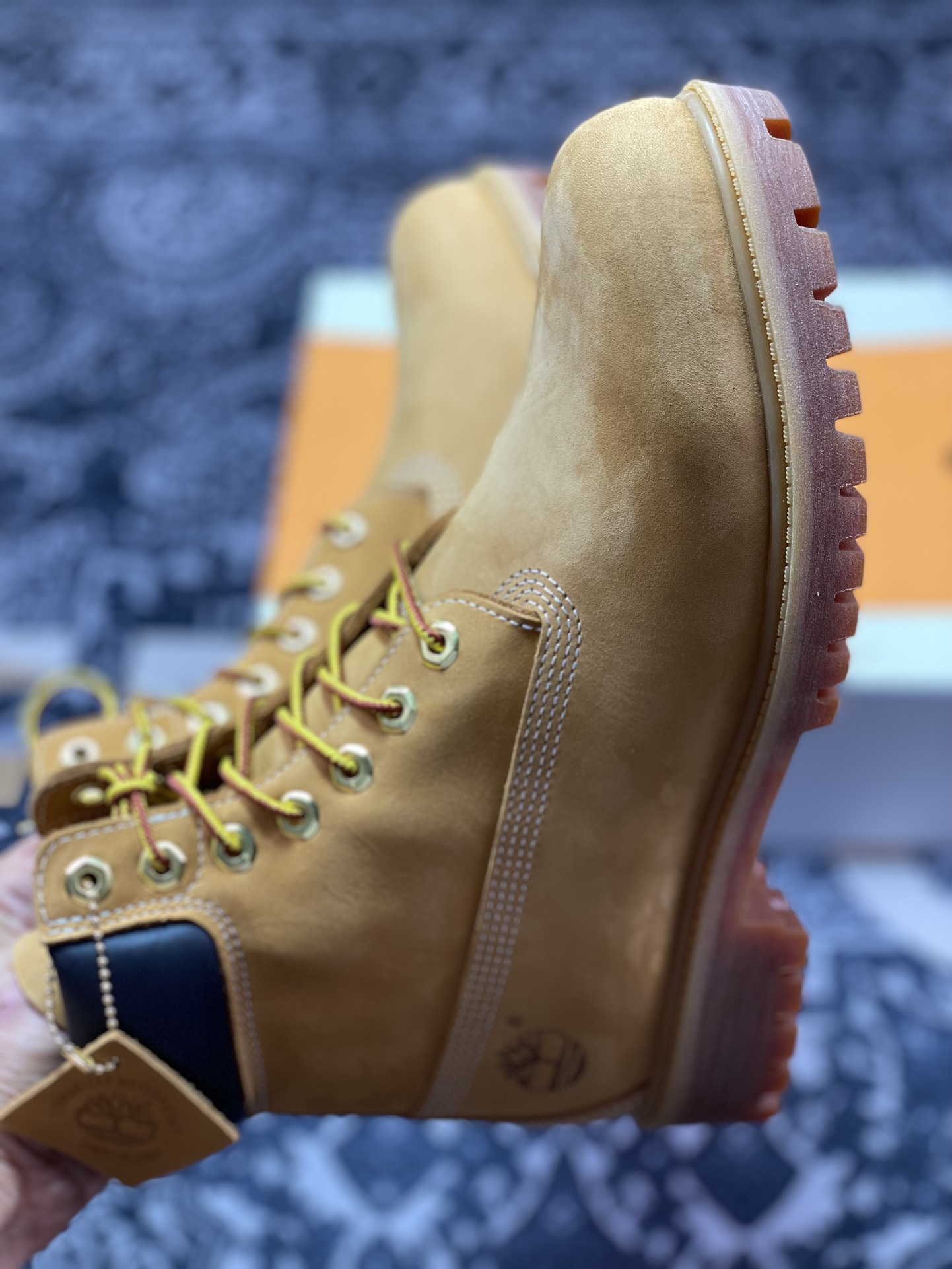 天伯伦Timberland 6 Inch Leather Boots添柏岚经典户外6英寸大黄靴“OG麦黄黑”TB010061-713