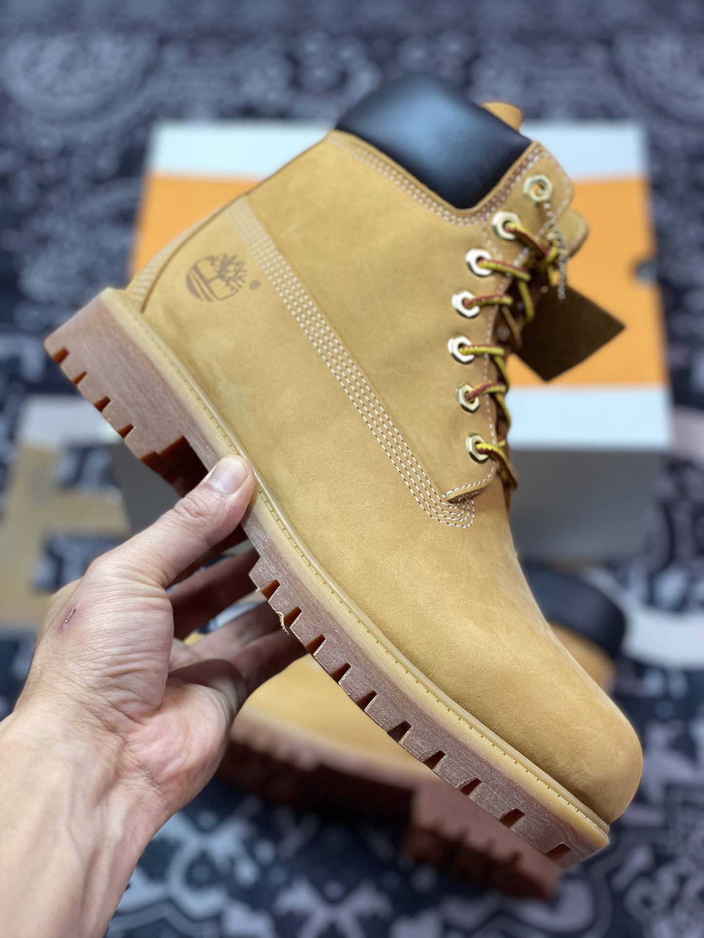 天伯伦Timberland 6 Inch Leather Boots添柏岚经典户外6英寸大黄靴“OG麦黄黑”TB010061-713