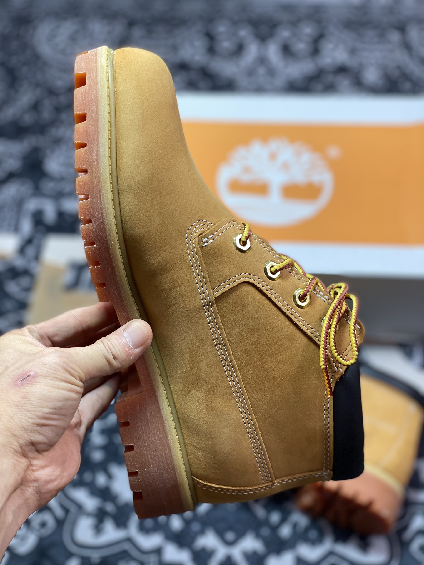 天伯伦Timberland Fatigue Chukka Nubuck Boots经典户外短筒百搭工装马丁靴“麦黄黑”TB023061-231