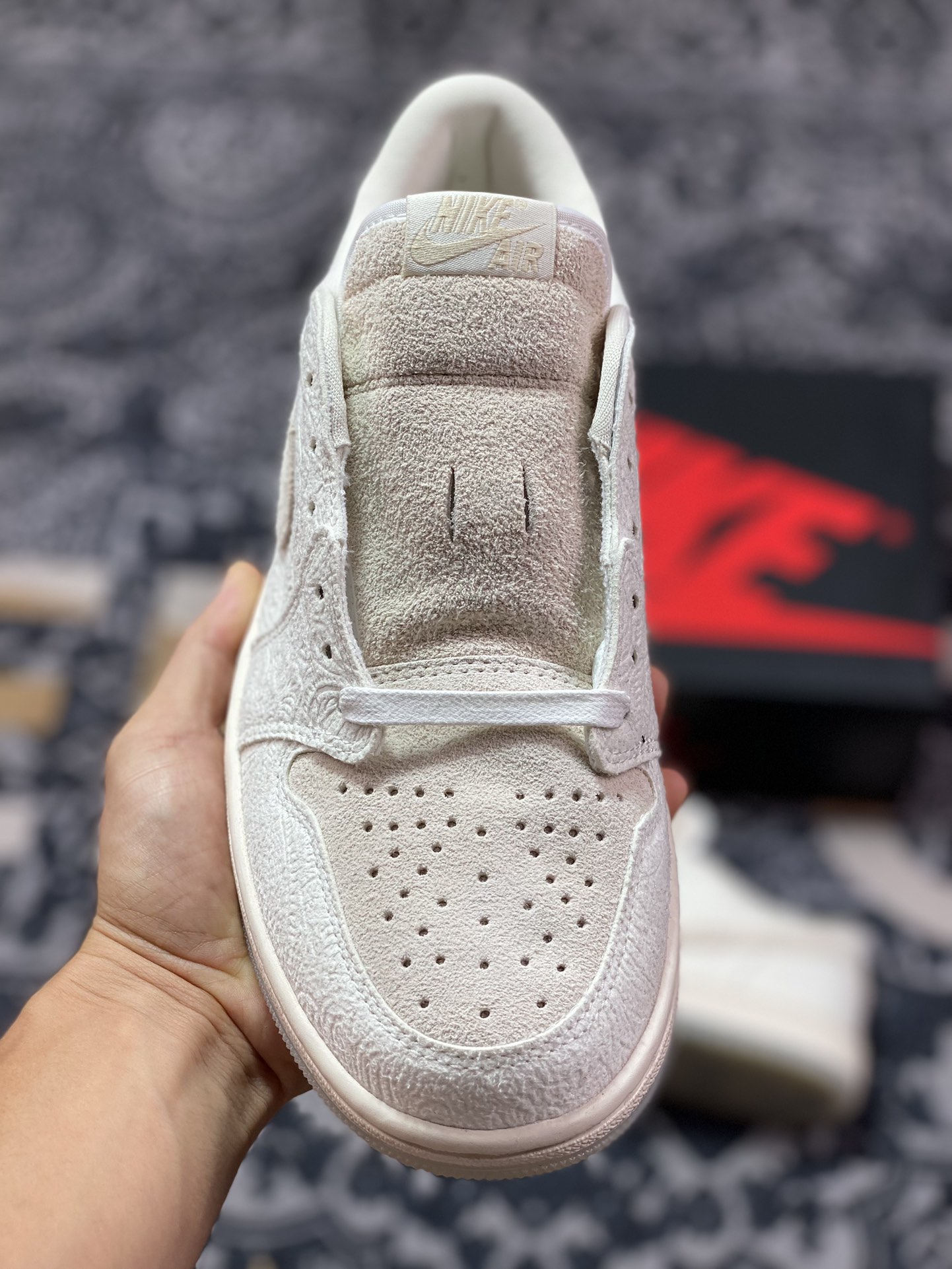 LW版本Chris Paul x Air Jordan 1 Low ”Light Cream and Sail” 浮雕白 AJ1低帮休闲板鞋 FZ0455-200