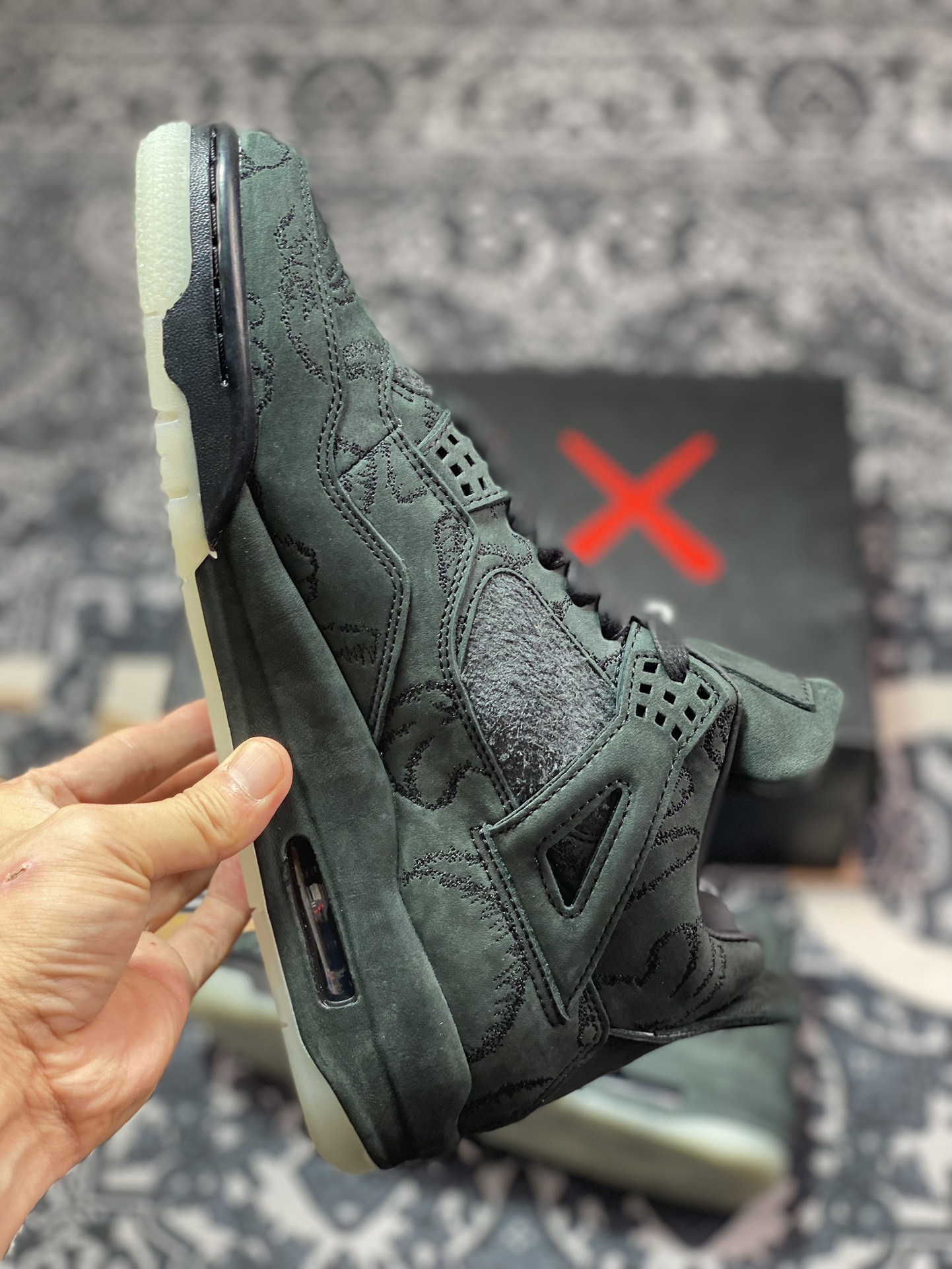 Kaws x Air Jordan 4 AJ4乔4 限量联名 黑麂皮 930155-001 男子文化篮球鞋