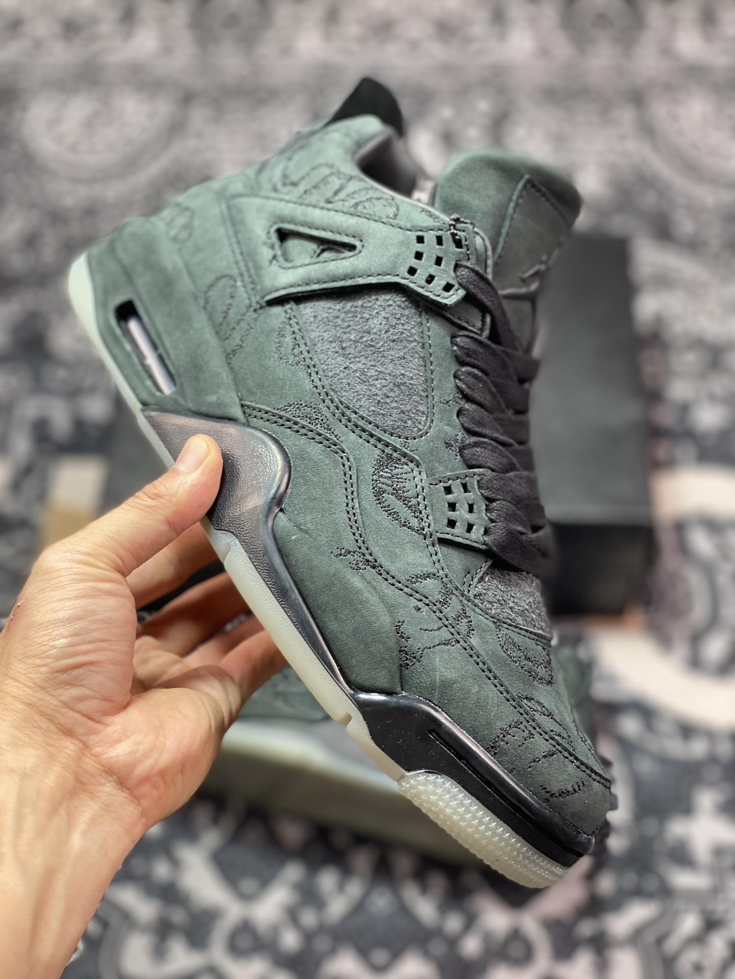 Kaws x Air Jordan 4 AJ4乔4 限量联名 黑麂皮 930155-001 男子文化篮球鞋