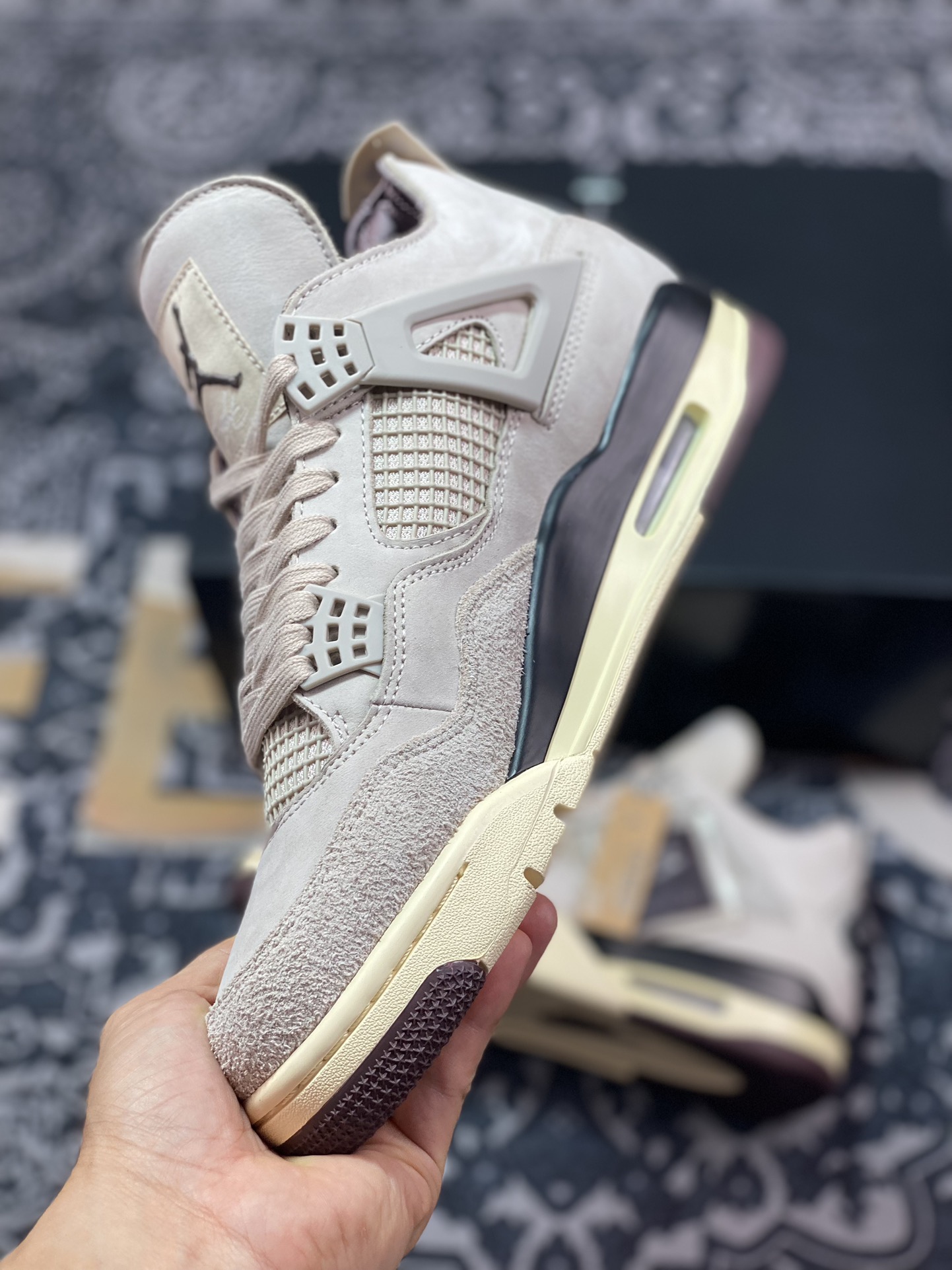 F版 Air Jordan 4 Retro x Ma Maniere ”Foil Stone” 淡粉 潮流复古篮球鞋 FZ4810-200