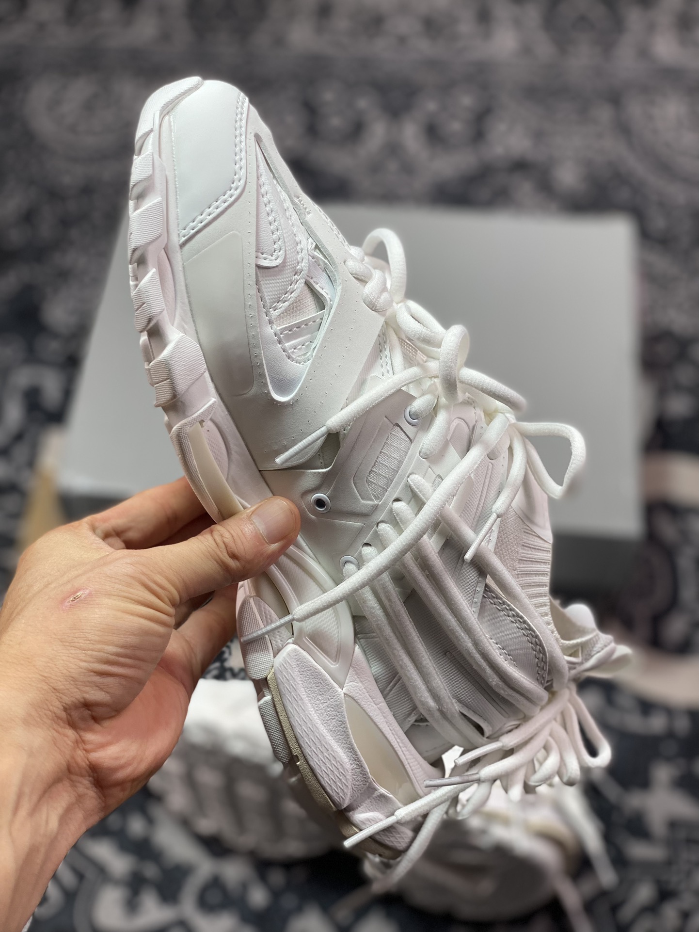 巴黎世家BALENCIAGA Track SOCK Trainers 3.0代针织版系列低帮慢跑鞋“针织全白蝴蝶结”786283 W3CO1 2000