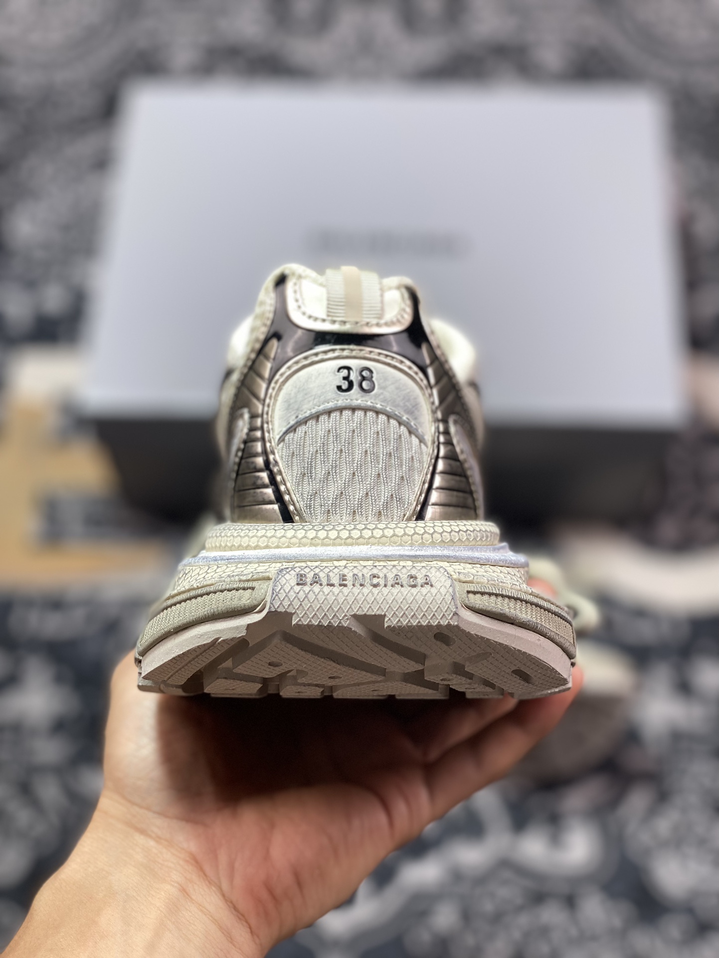 巴黎世家BALENCIAGA 3XL Sneakers 3+系列低帮复古阔型底姥爹风潮流百搭休闲慢跑鞋“网织奶白玫瑰金做旧”734731 W3XL59110