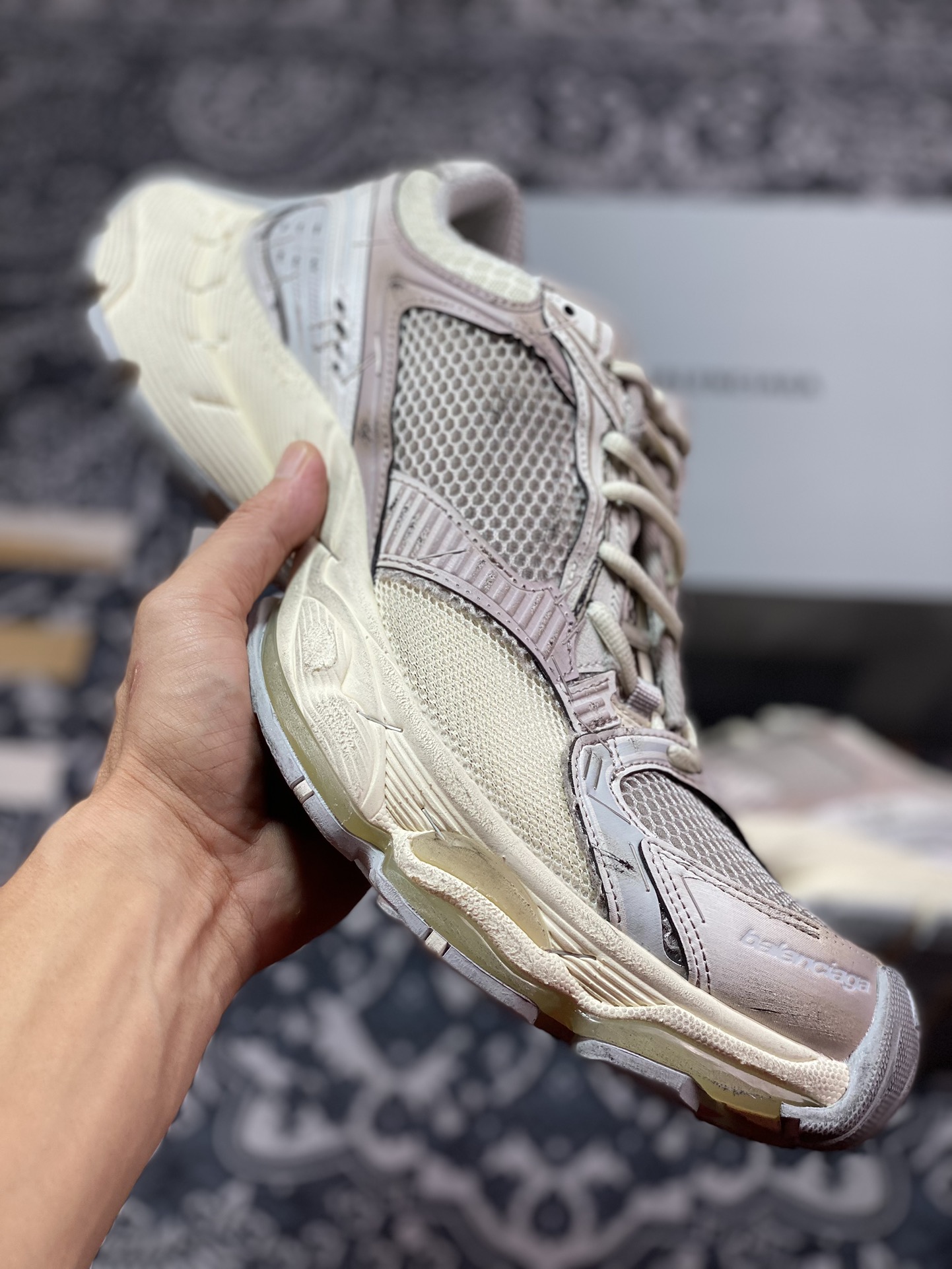 巴黎世家BALENCIAGA Stapler Low Sneakers 订书机系列14代低帮慢跑鞋“网织米灰做旧”803681 W3ST4 9191