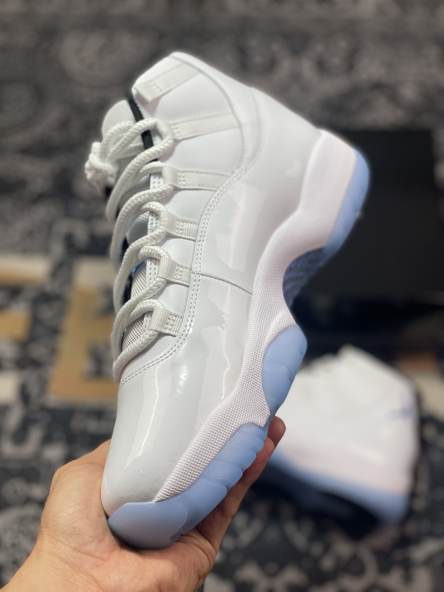 Air Jordan 11 ”Legend Blue” 复刻传奇蓝 CT8012-104