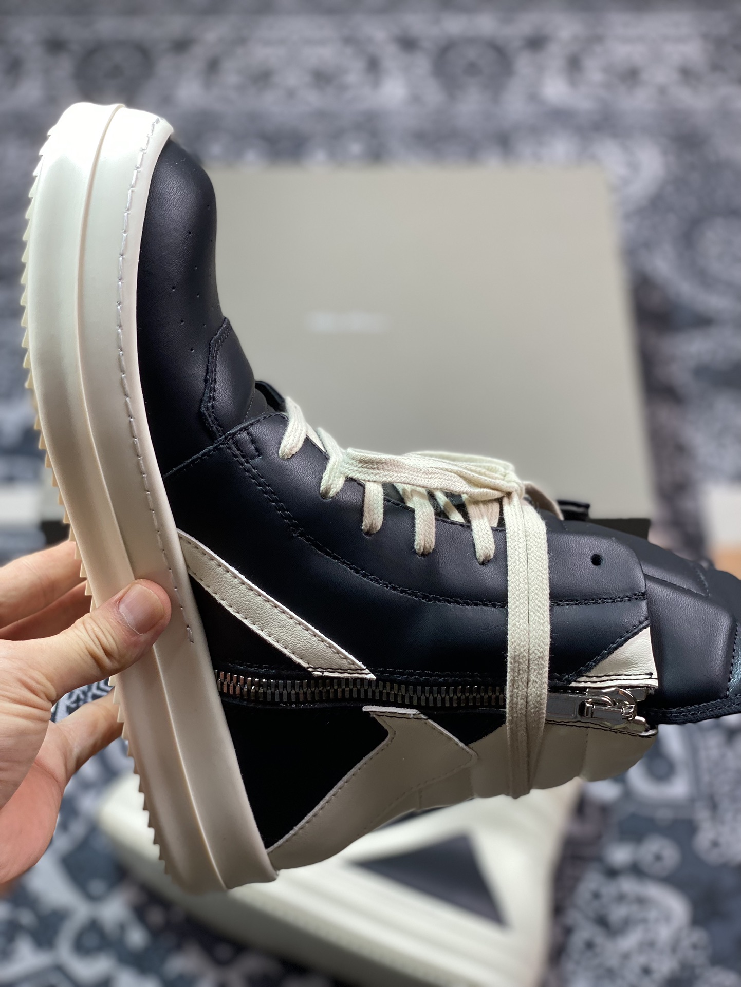 纯原 Rick Owens瑞克 欧文斯 23 Leather High Sneakers”Black/Milk” 暗黑高街经典休闲运动厚底板鞋