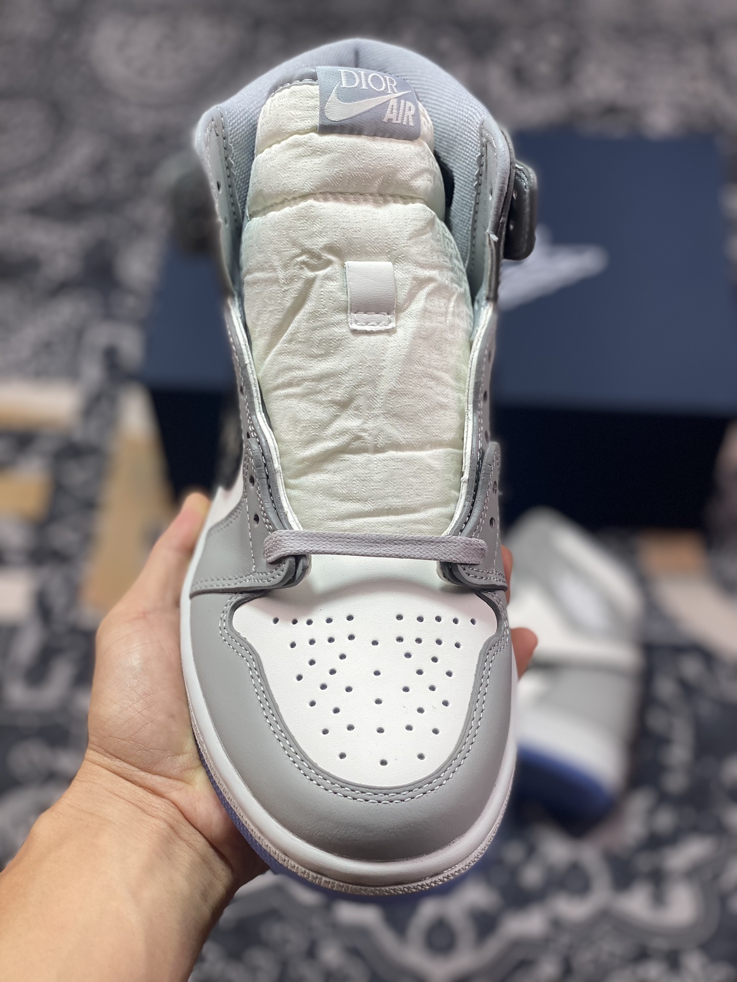 迪奥Dior x Nike Air Jordan Brand High 1 OG”Grey”AJ1乔丹一代经典高帮文化百搭休闲运动篮球鞋“联名白灰冰蓝大迪奥”CN8607-002