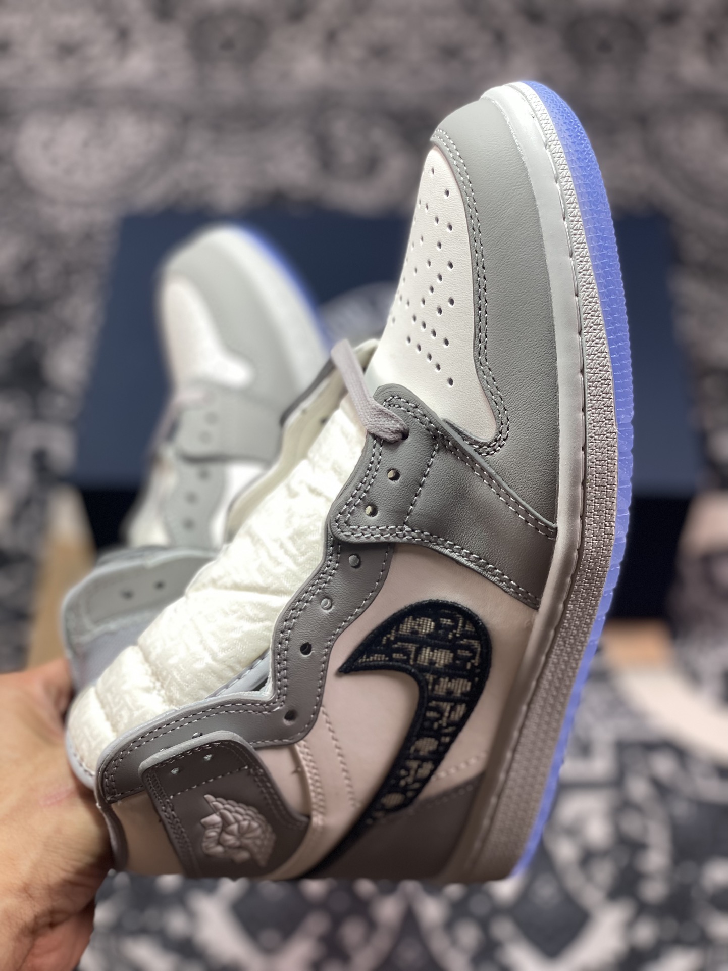 迪奥Dior x Nike Air Jordan Brand High 1 OG”Grey”AJ1乔丹一代经典高帮文化百搭休闲运动篮球鞋“联名白灰冰蓝大迪奥”CN8607-002