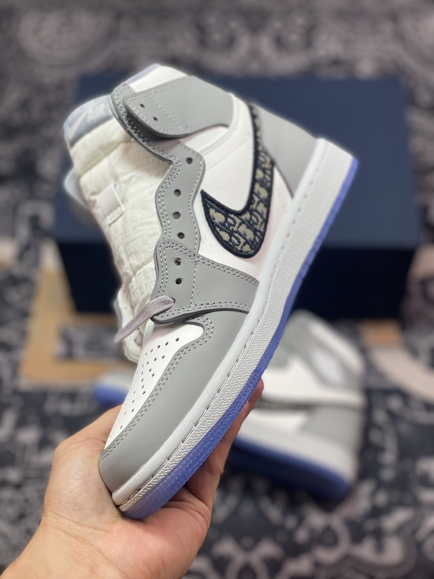 迪奥Dior x Nike Air Jordan Brand High 1 OG”Grey”AJ1乔丹一代经典高帮文化百搭休闲运动篮球鞋“联名白灰冰蓝大迪奥”CN8607-002