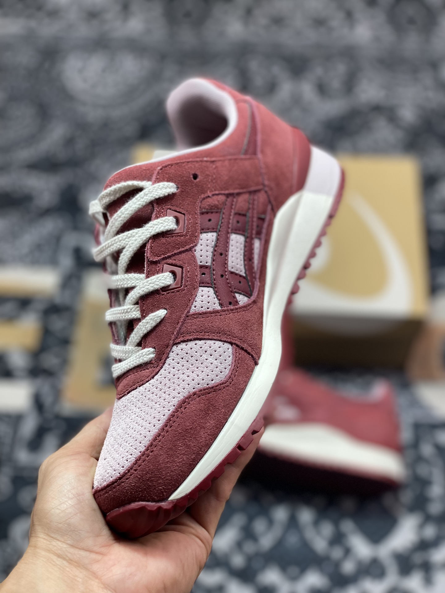 原装级别 Asics 亚瑟士 GEL-LYTE III OG 复古低帮运动休闲跑步鞋 1201A296-700