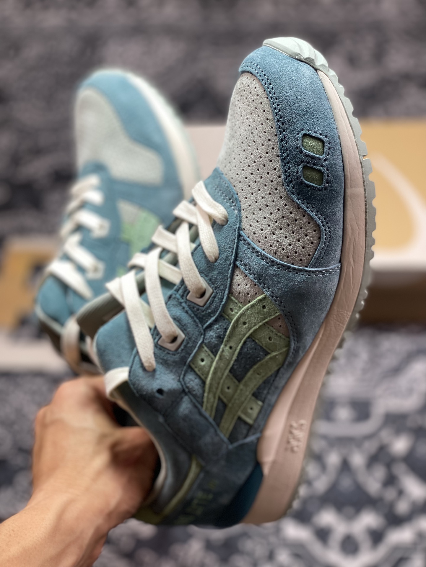 原装级别 Asics 亚瑟士 GEL-LYTE III OG 复古低帮运动休闲跑步鞋 1201A164-300