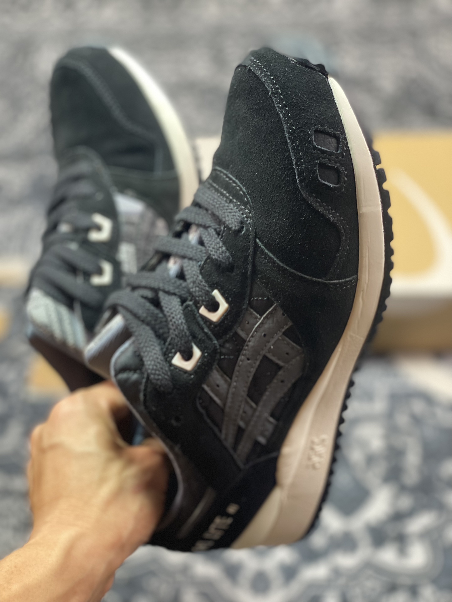 原装级别 Asics 亚瑟士 GEL-LYTE III OG 复古低帮运动休闲跑步鞋 1201A318-001