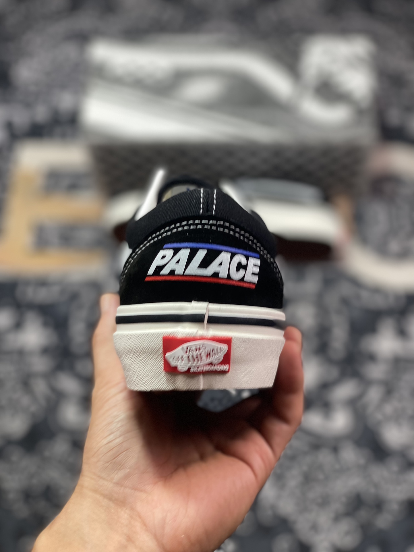 PALACE x Vans Old Skool 休闲时尚低帮硫化帆布鞋 VNOA5KRXBA2