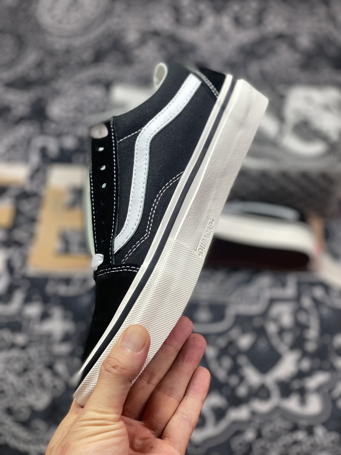 PALACE x Vans Old Skool 休闲时尚低帮硫化帆布鞋 VNOA5KRXBA2