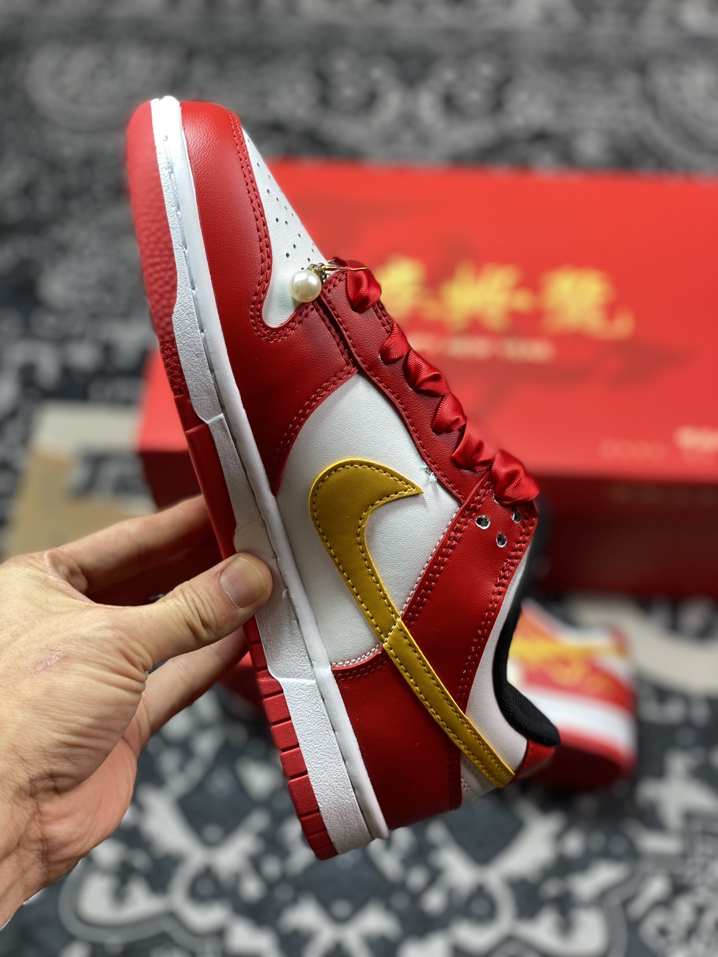 原装级别 礼盒版 NK Dunk Low 客制款 ”婚鞋” 低帮休闲板鞋 FD9762-061