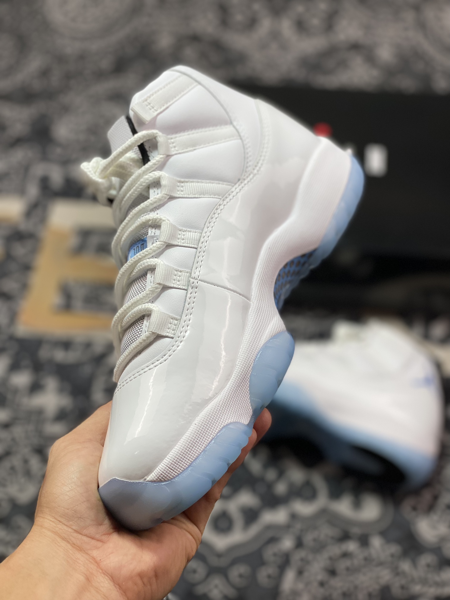 优选 原装级别Y3 Air Jordan 11 2024 复刻传奇蓝 CT8012-104