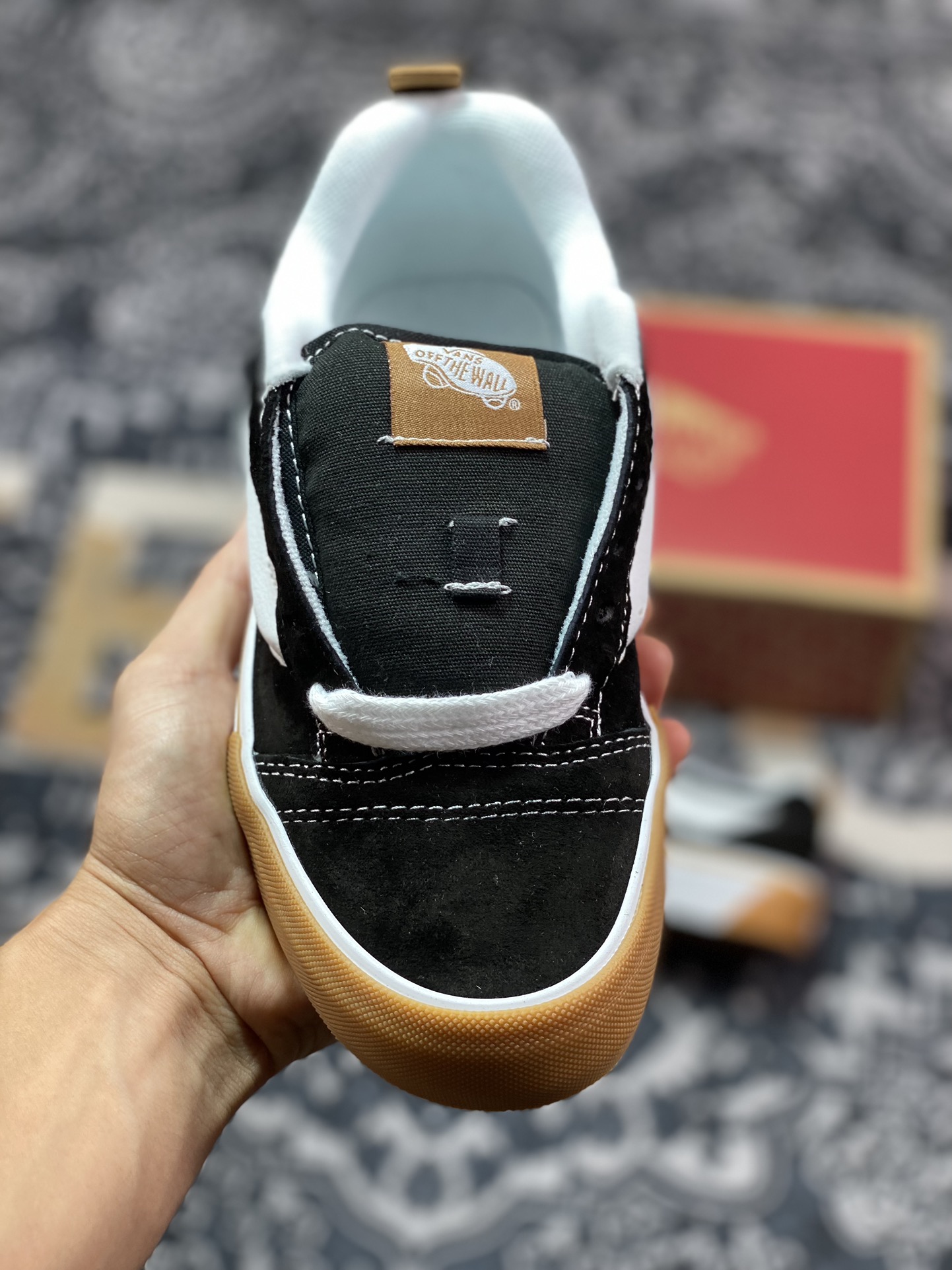 Vans Knu Skool 黑生胶 肥胖版立体大Logo 加厚鞋舌 低帮复古休闲硫化面包鞋