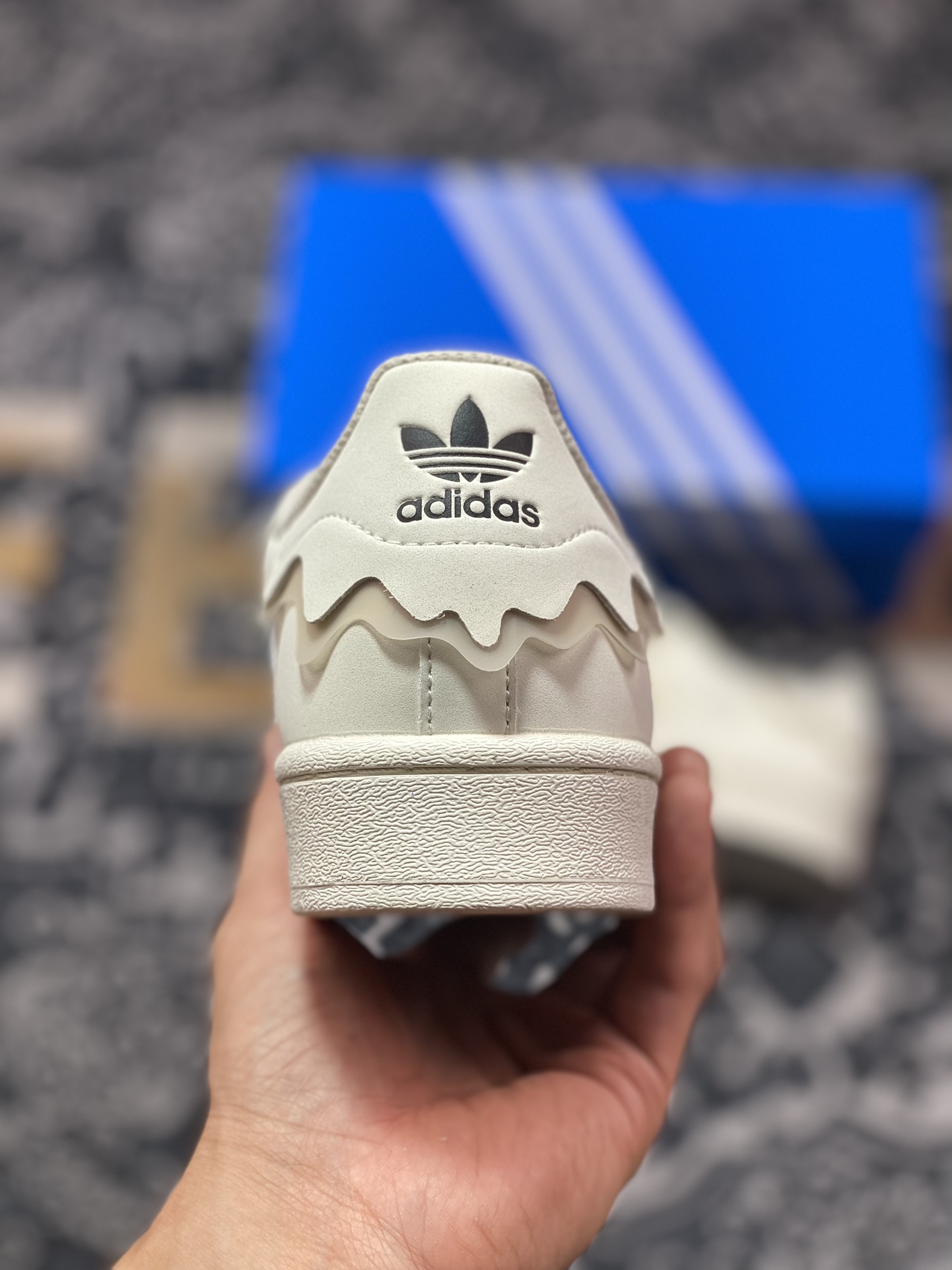 /三叶草Adidas Originals Superstar”Milk White/Lace”贝壳头系列低帮板鞋“皮革奶白花边雪糕”GW4441