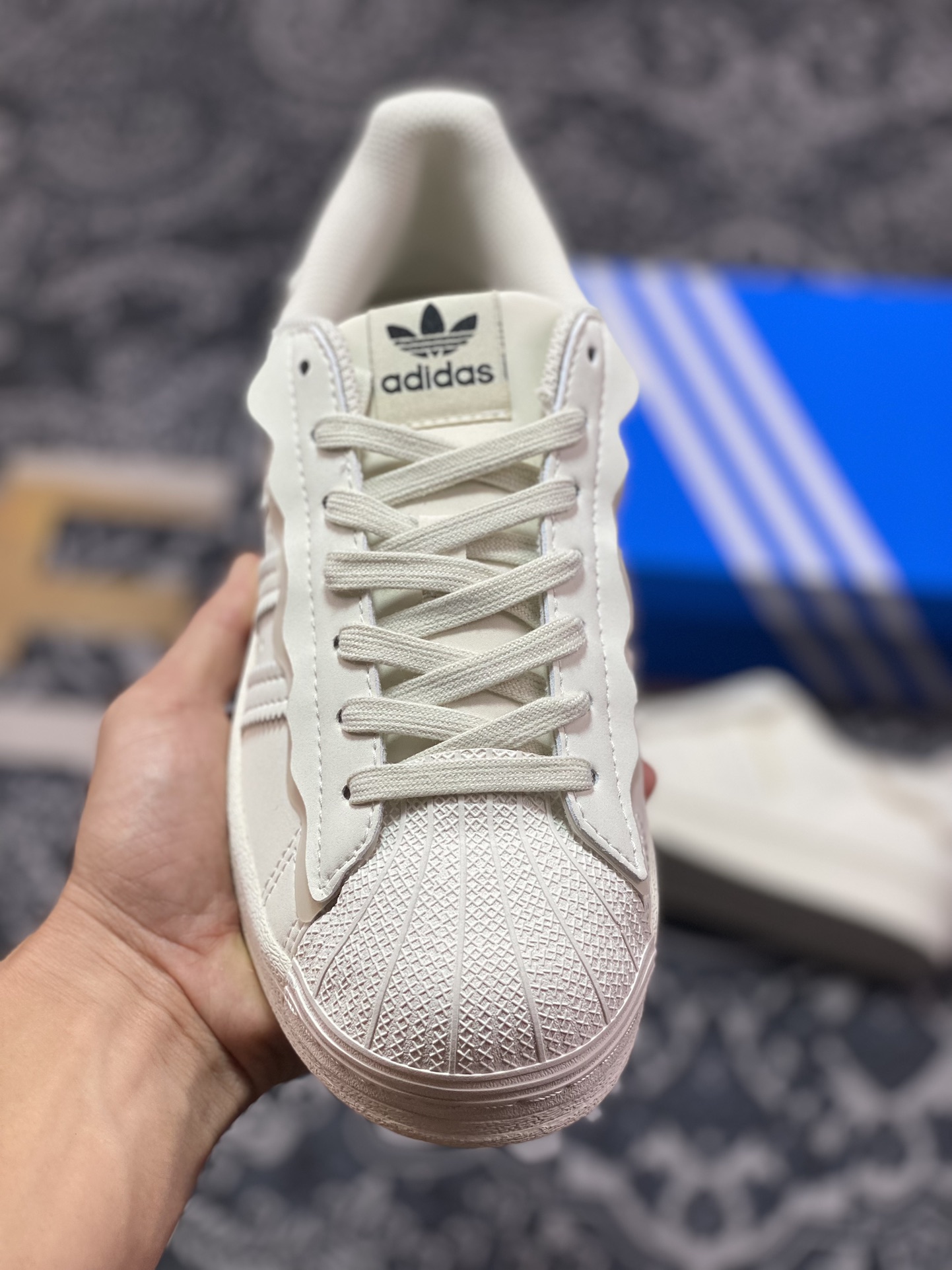 /三叶草Adidas Originals Superstar”Milk White/Lace”贝壳头系列低帮板鞋“皮革奶白花边雪糕”GW4441