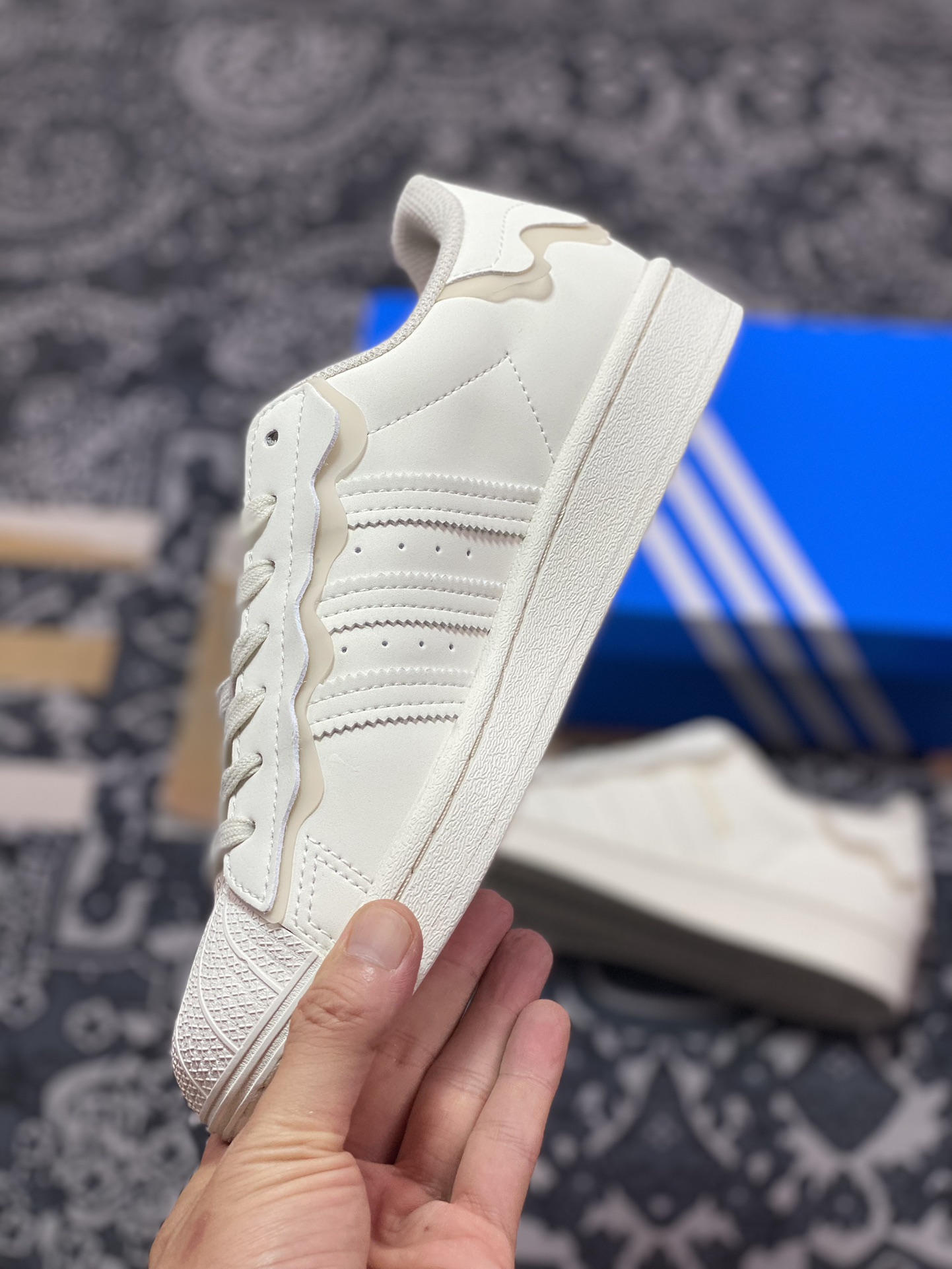 /三叶草Adidas Originals Superstar”Milk White/Lace”贝壳头系列低帮板鞋“皮革奶白花边雪糕”GW4441