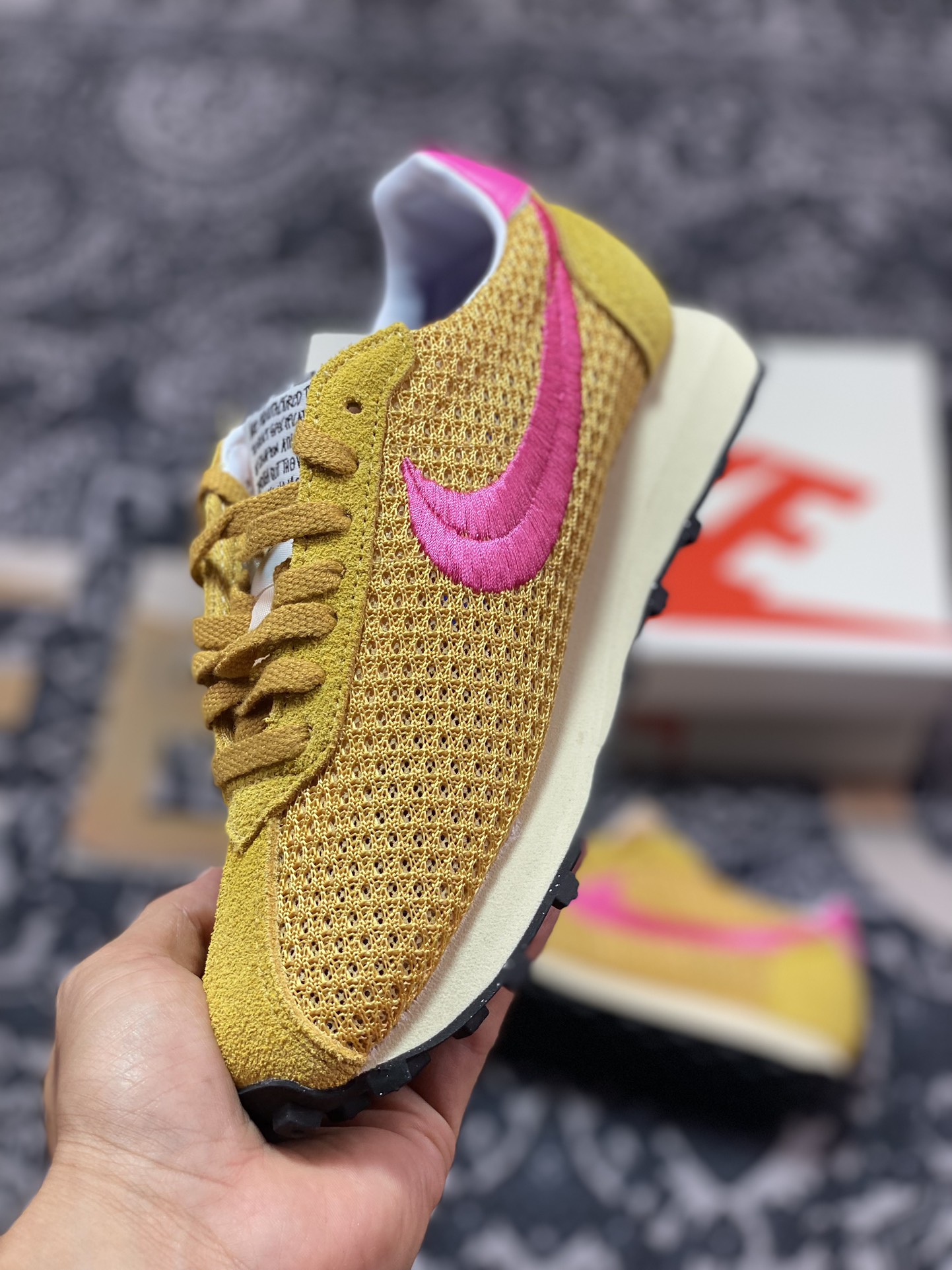 斯图西/Stüssy x Nike LD-1000 SP”Sanded Gold”华夫一代慢跑鞋“联名沙地金黄骚粉电绣钩子”FQ5369-700