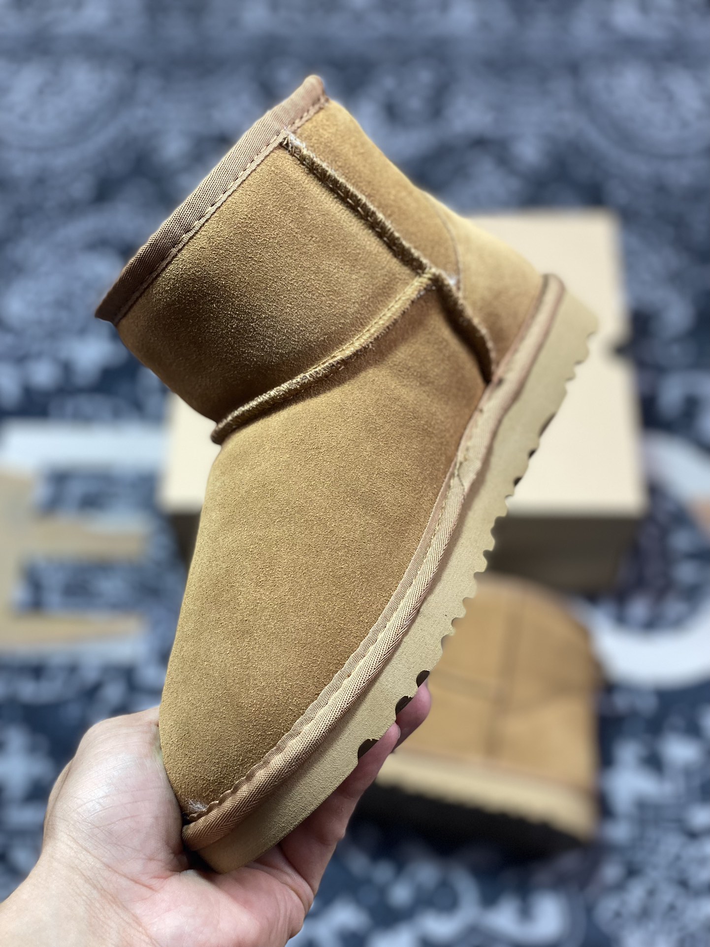 原装级别 新货UGG CLASSIC MINI 官方经典款 羊皮毛一体高品质