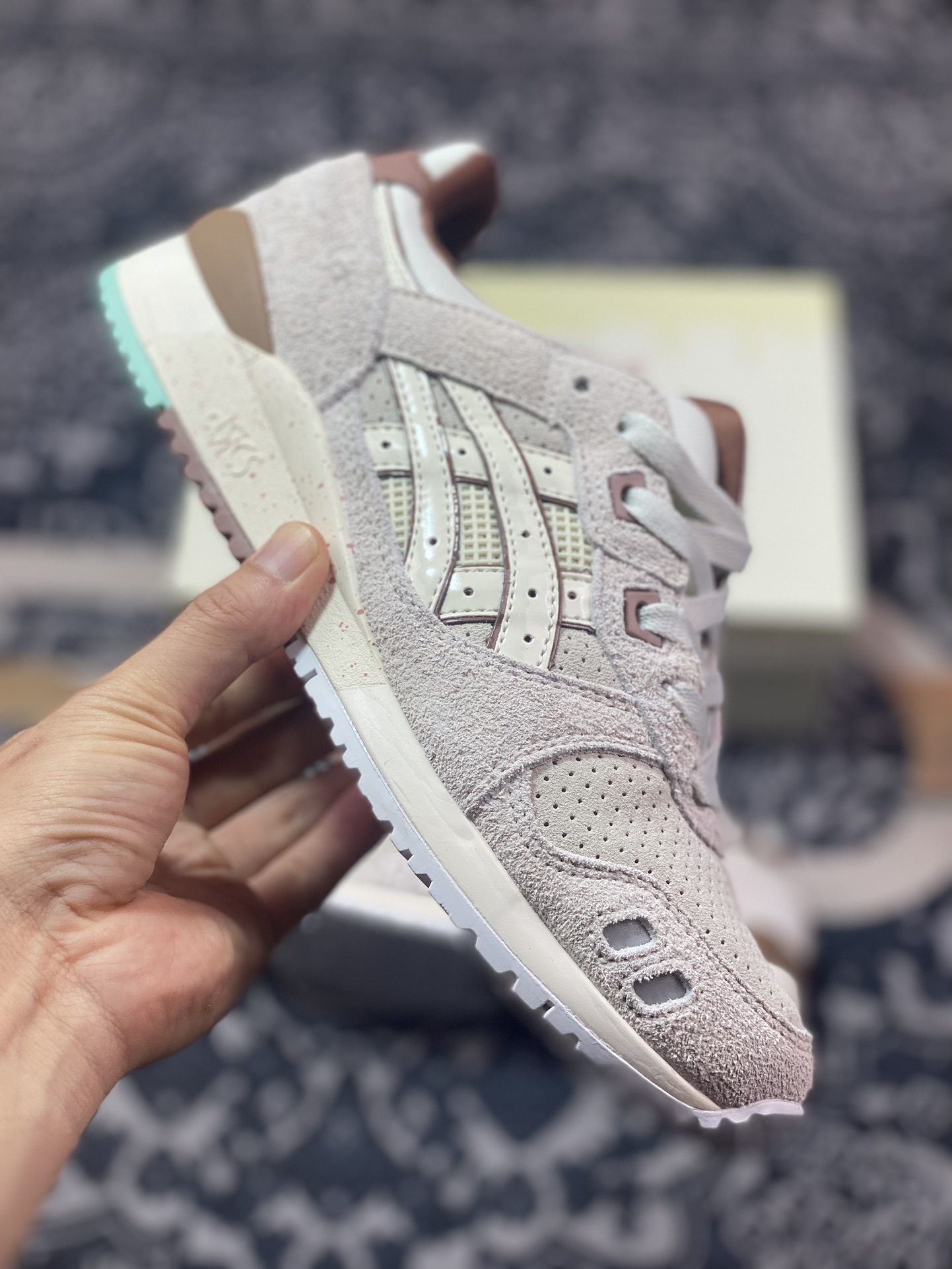 Nice Kicks x ASICS Gel Lyte III OG”Nice Cream”亚瑟士3代系列低帮跑步鞋“联名冰淇淋奶白棕樱桃”1201A460-750