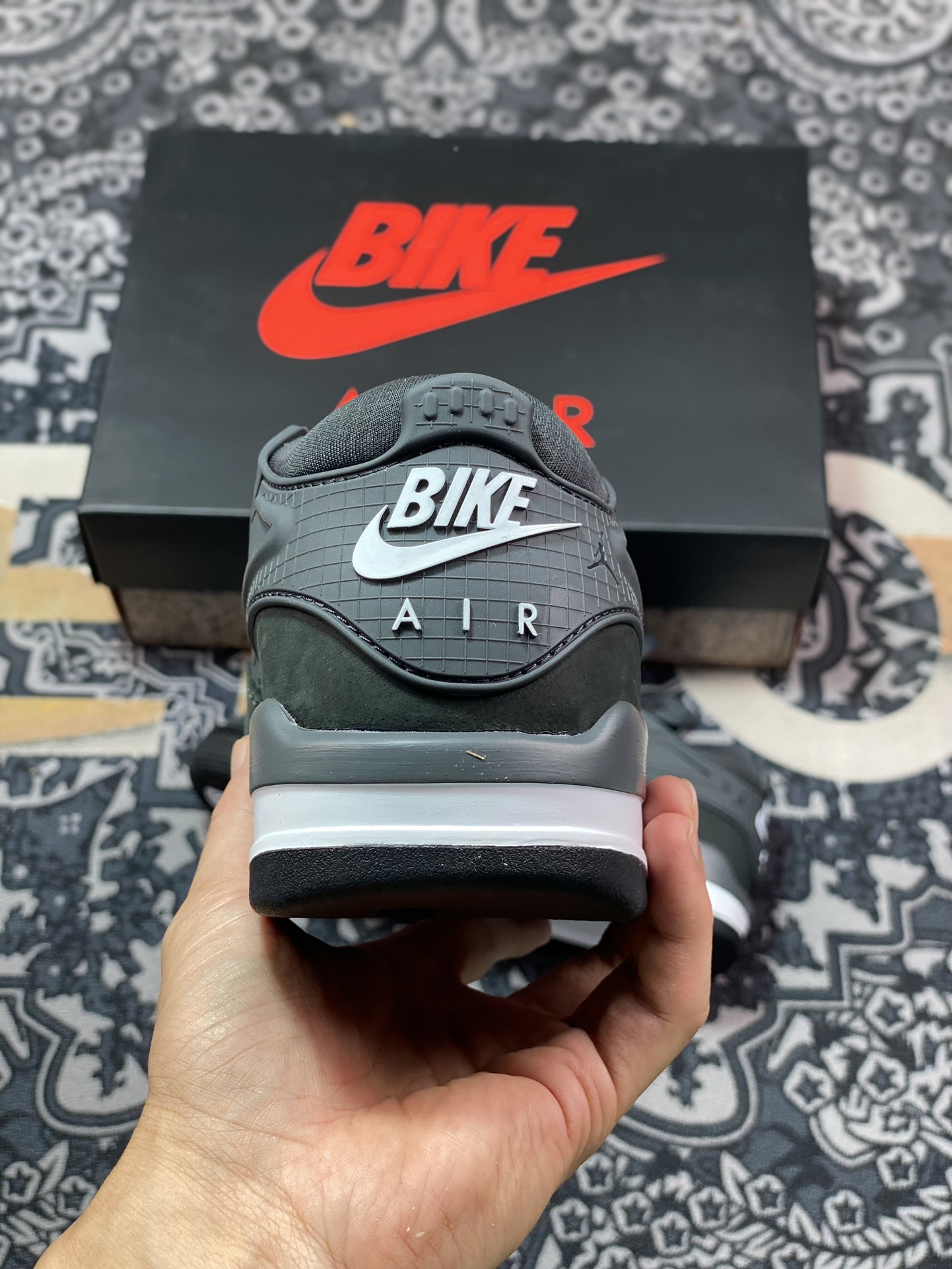 优选 原装级别 LW版 Nigel Sylvester x Air Jordan 4 RM AJ4乔4 联名款低帮文化篮球鞋 HF4334-004