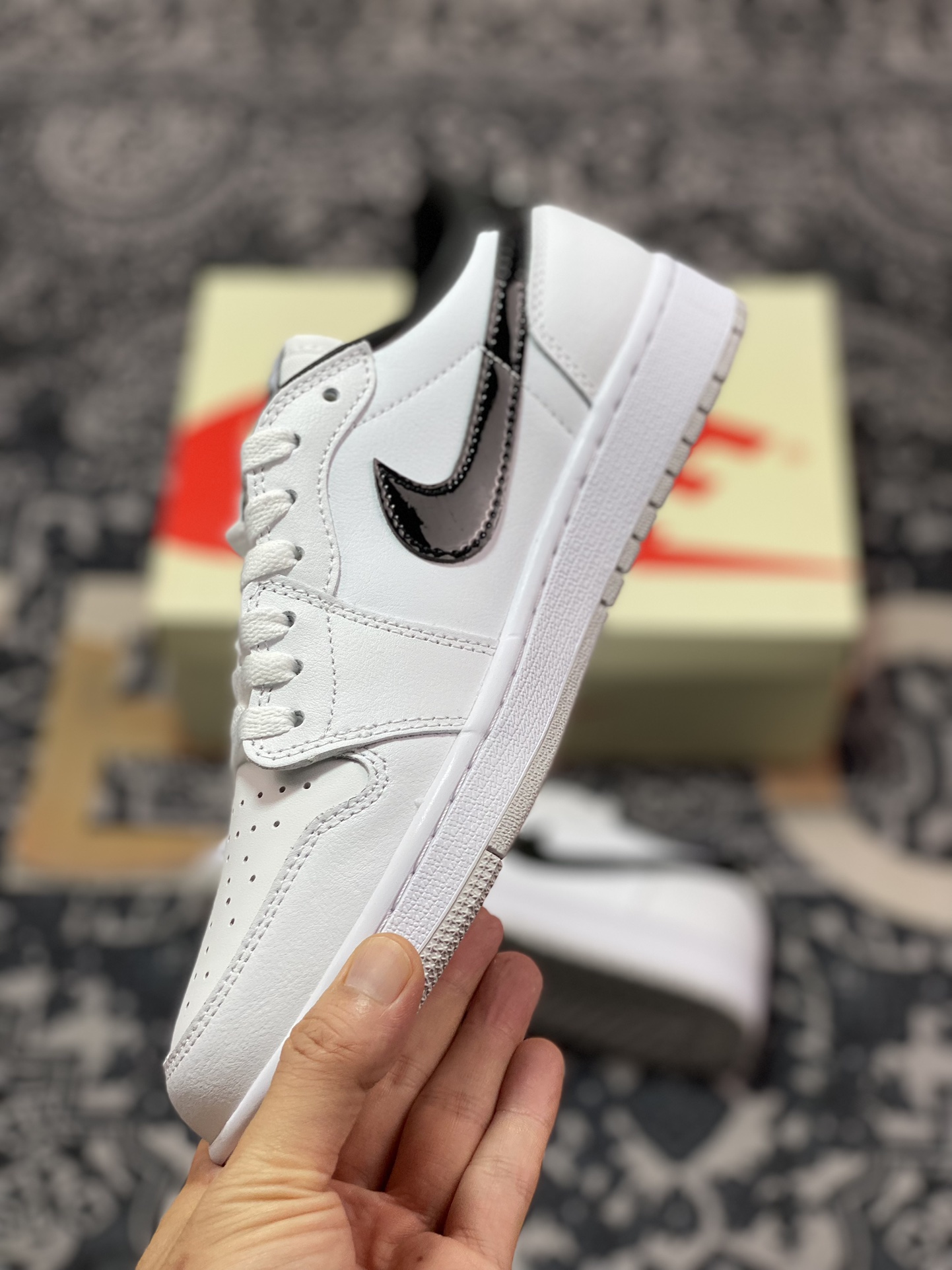 原厂级别 Air Jordan AJ1 Low 大低帮系列 FB9933-102