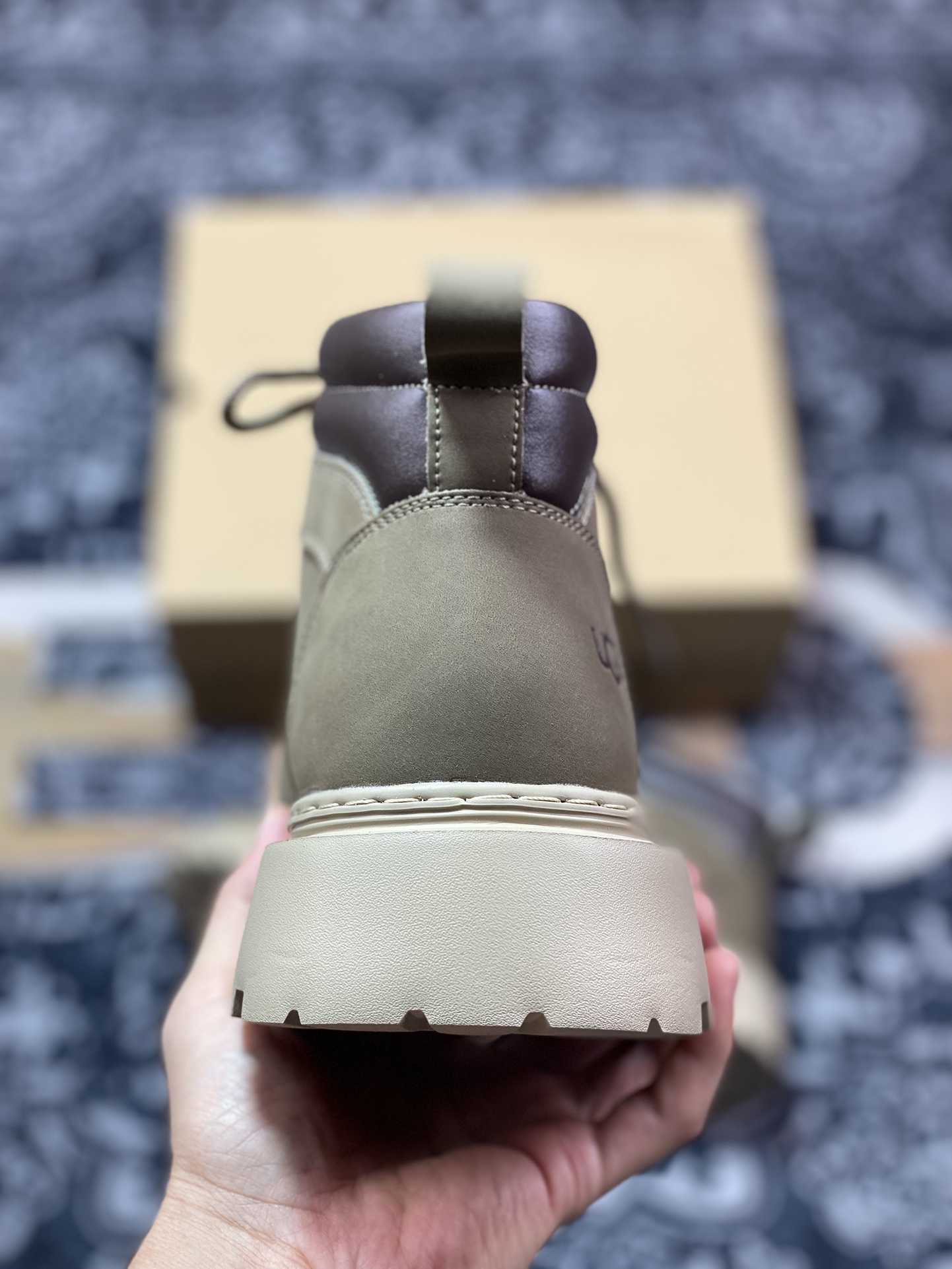 UGG M Tasman Weather Hybrid 塔斯曼混合系列中帮厚底轻量休闲马丁靴