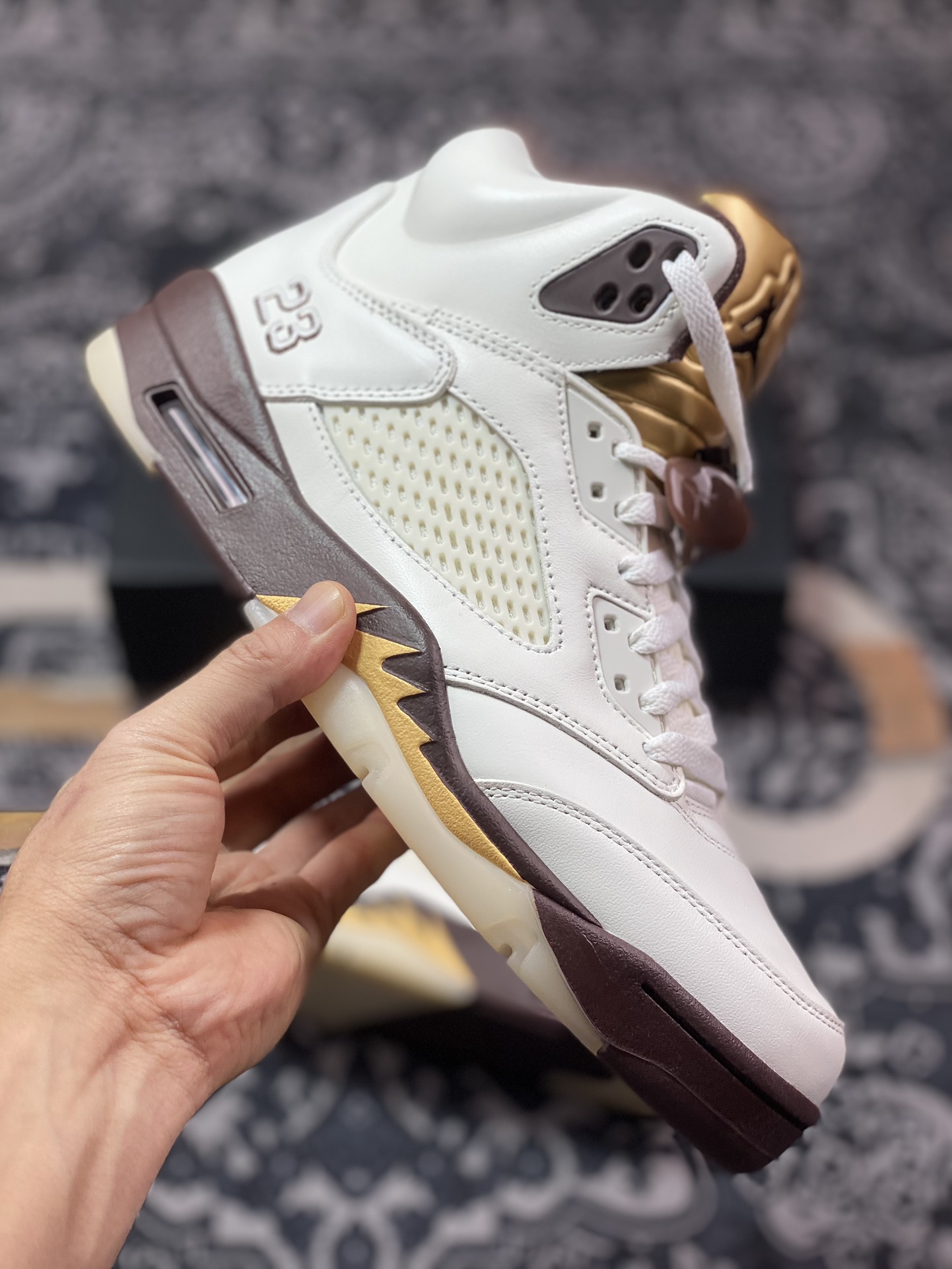 优选 原装级别 Air Jordan 5 Retro Lucky Wolf Grey 鹤红 DD9336-200