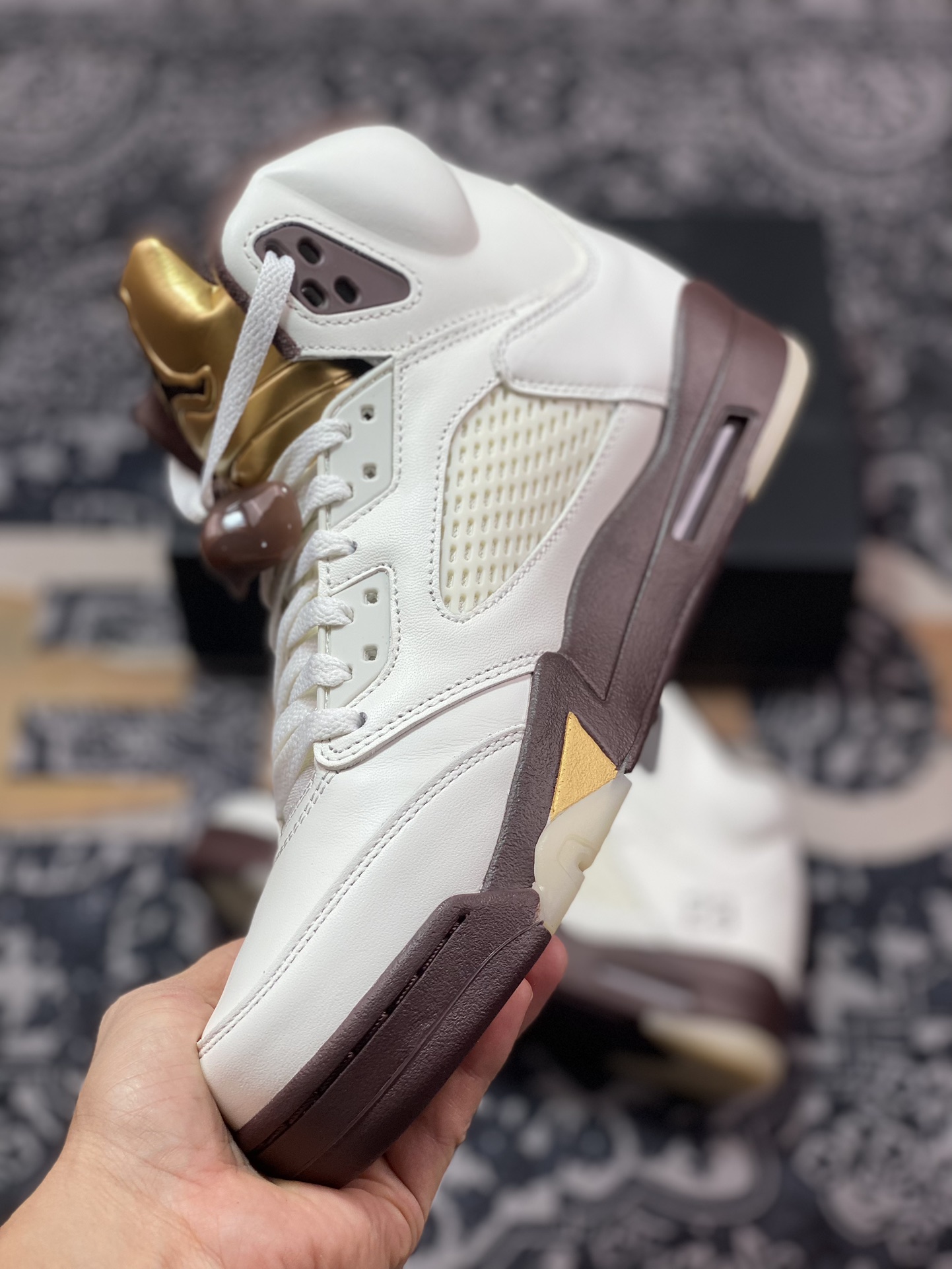 优选 原装级别 Air Jordan 5 Retro Lucky Wolf Grey 鹤红 DD9336-200