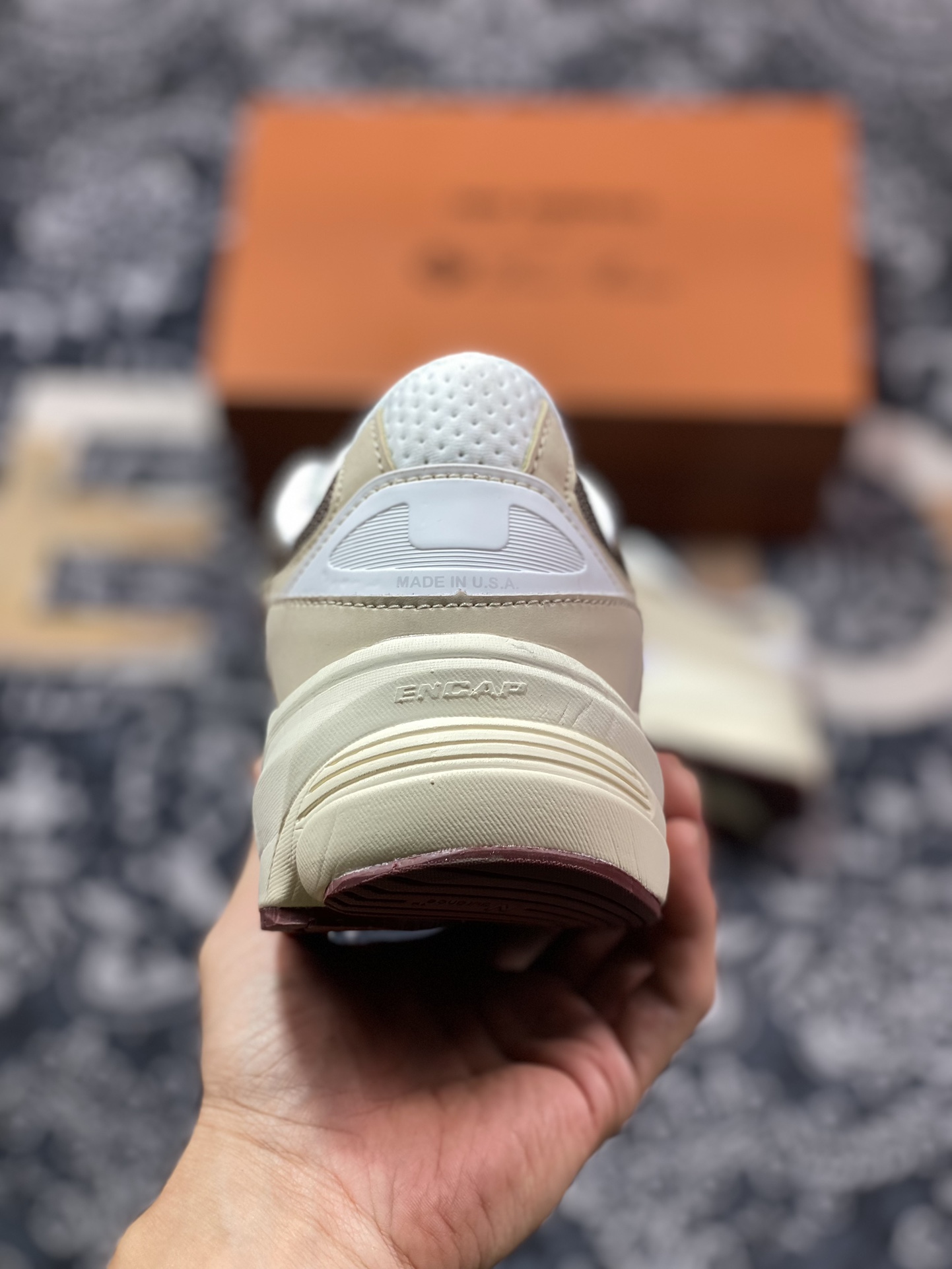 Loro Piana x NB新百伦New Balance in USA M990v6”Raw Cashew”六代系列美产血统跑步鞋“联名奶黄褐色酒红”U990LO6