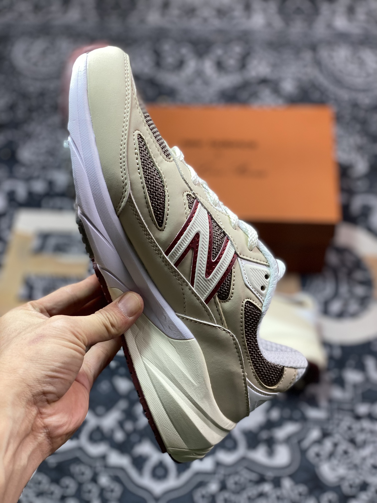 Loro Piana x NB新百伦New Balance in USA M990v6”Raw Cashew”六代系列美产血统跑步鞋“联名奶黄褐色酒红”U990LO6