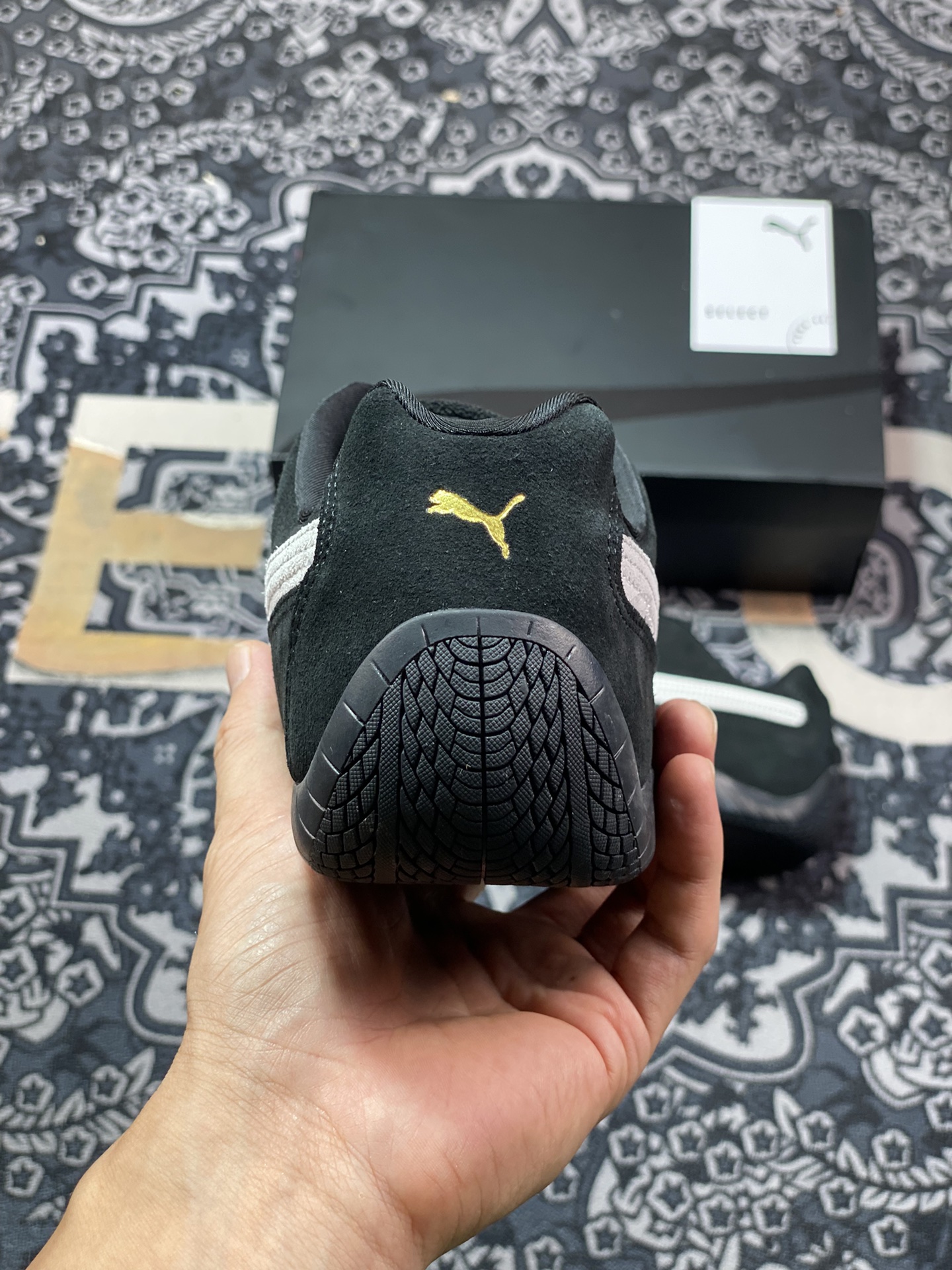 彪马Puma Speedcat OG”Black/White”极速赛车系列低帮德训赛车鞋“翻毛黑米白金LOGO”398846-01