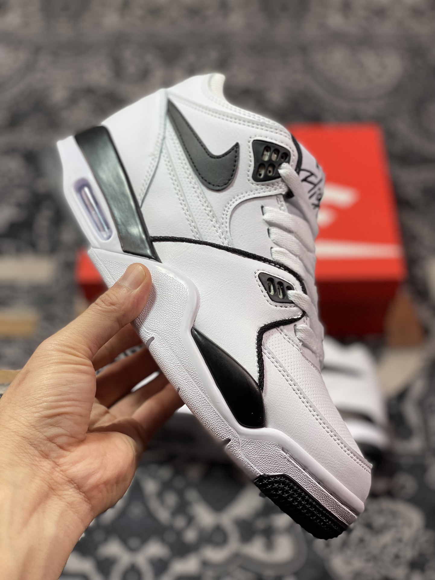 原装级别 Nike Air Flight 89 皮革高帮复古篮球鞋 HF9382-100