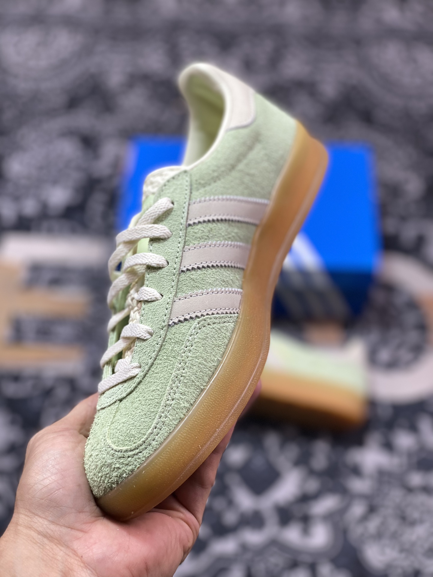 阿迪达斯Adidas Gazelle Indoor Trainers 羚羊内训系列低帮板鞋“翻毛抹茶绿米白生胶底”IE2948