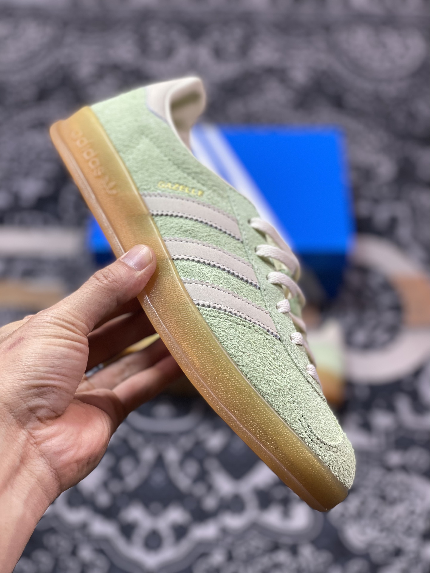 阿迪达斯Adidas Gazelle Indoor Trainers 羚羊内训系列低帮板鞋“翻毛抹茶绿米白生胶底”IE2948