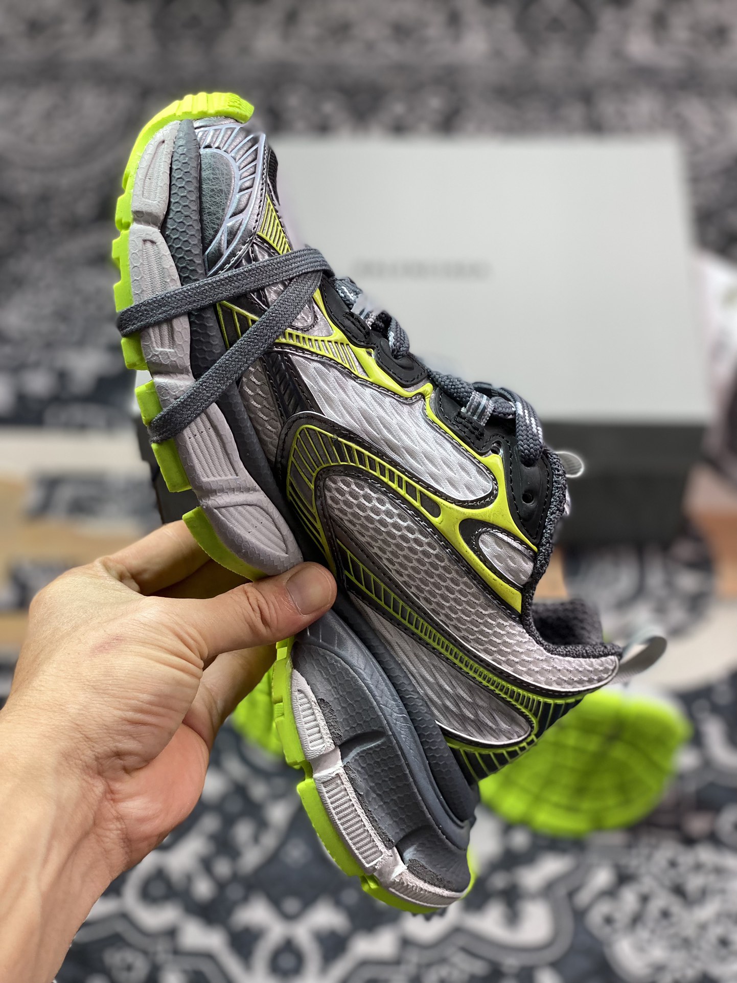 巴黎世家BALENCIAGA 3XL Sneakers 3+系列低帮复古慢跑鞋“网织银灰荧光绿白”734731 W3XLG 0620