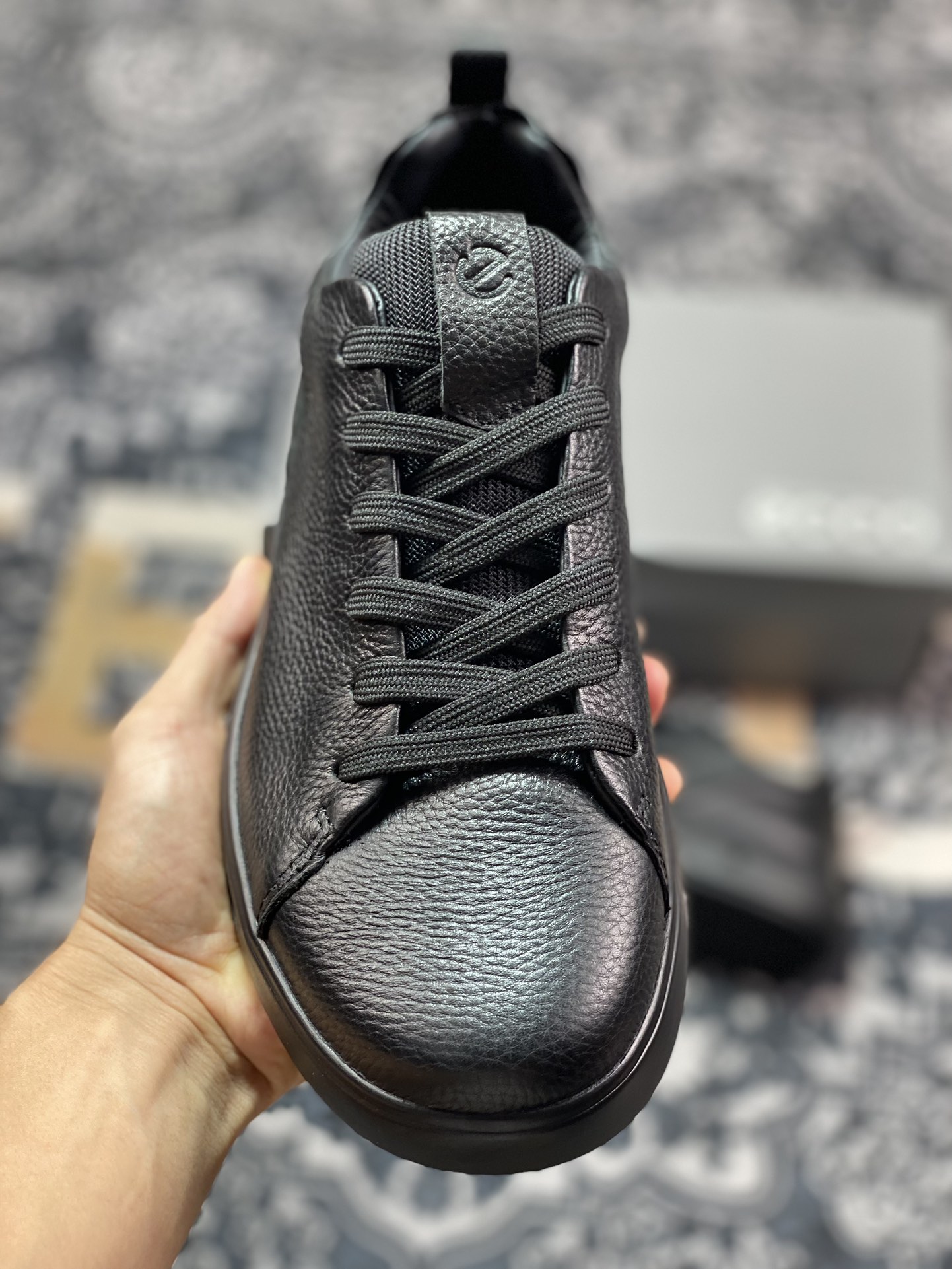 爱步ECCO Men's Street 702 Low 街头702系列低帮系带小白板鞋“荔枝皮全黑”091504 50659