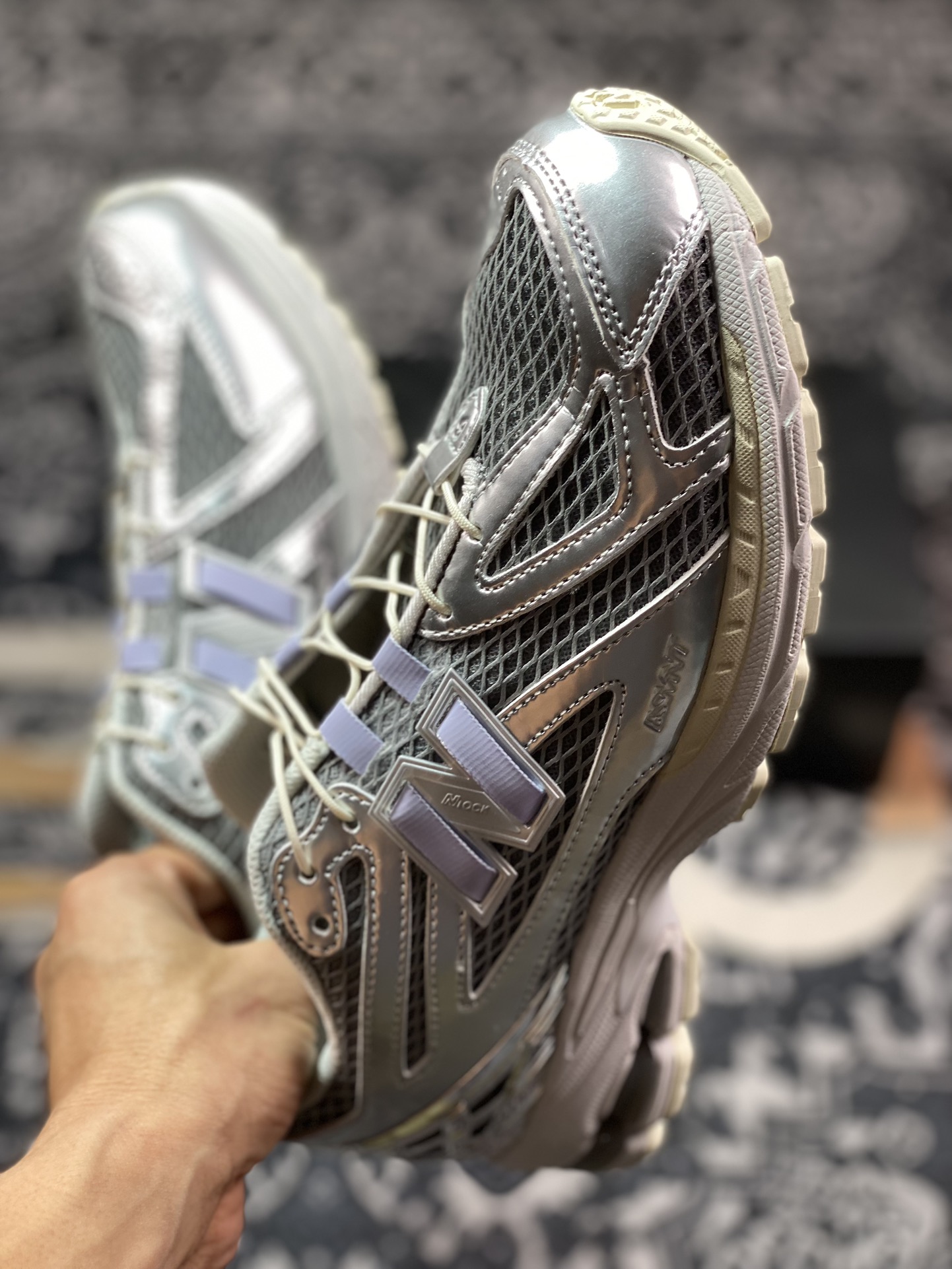 The Basement /BSMNT x NB新百伦New Balance M1906R”Grey Silver”系列低帮慢跑鞋“联名日光铬银”M1906RBT