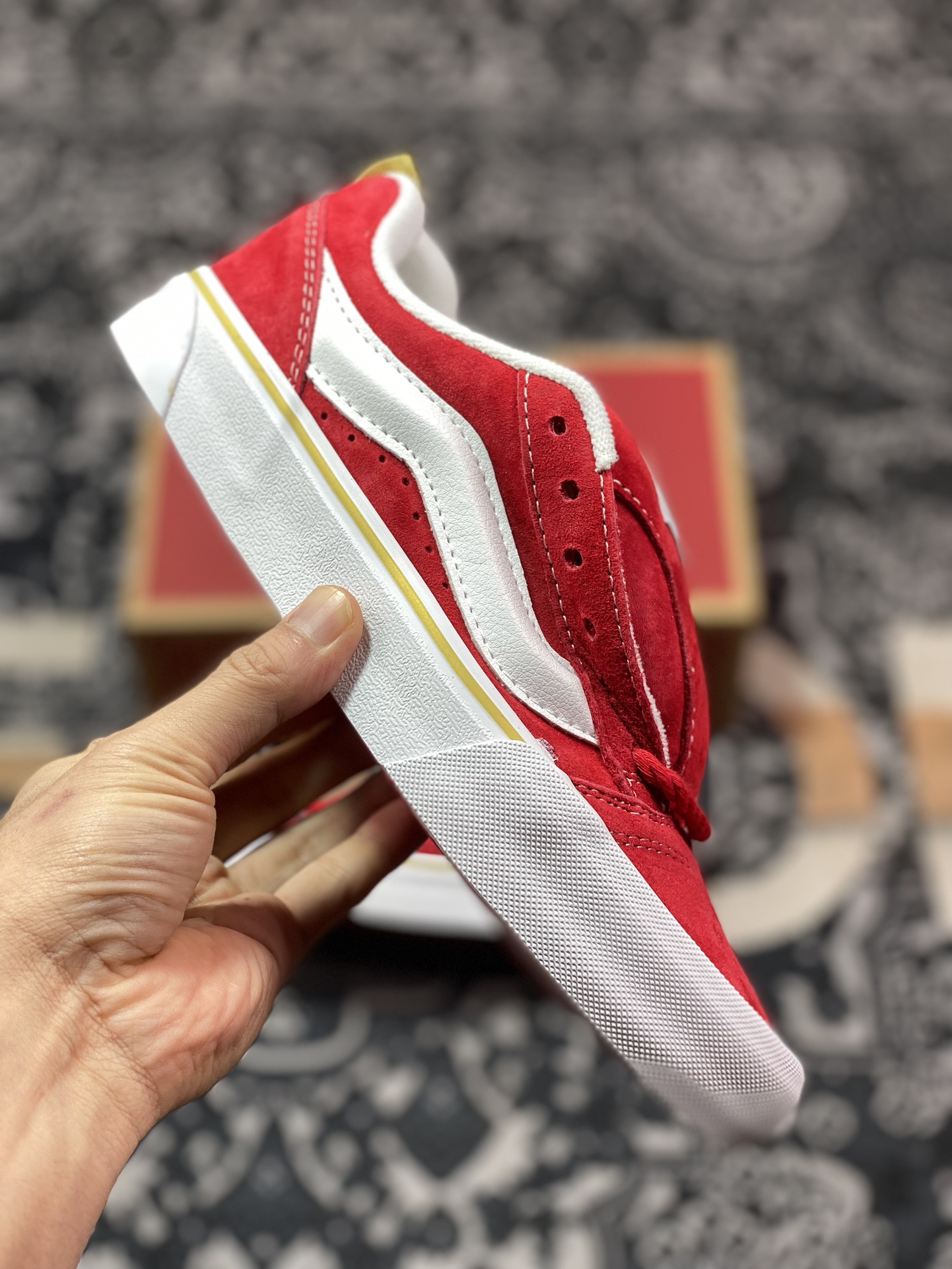 中国红面包鞋来了 Vans Knu-Skool VR3 LX 万斯低帮复古休闲硫化板鞋