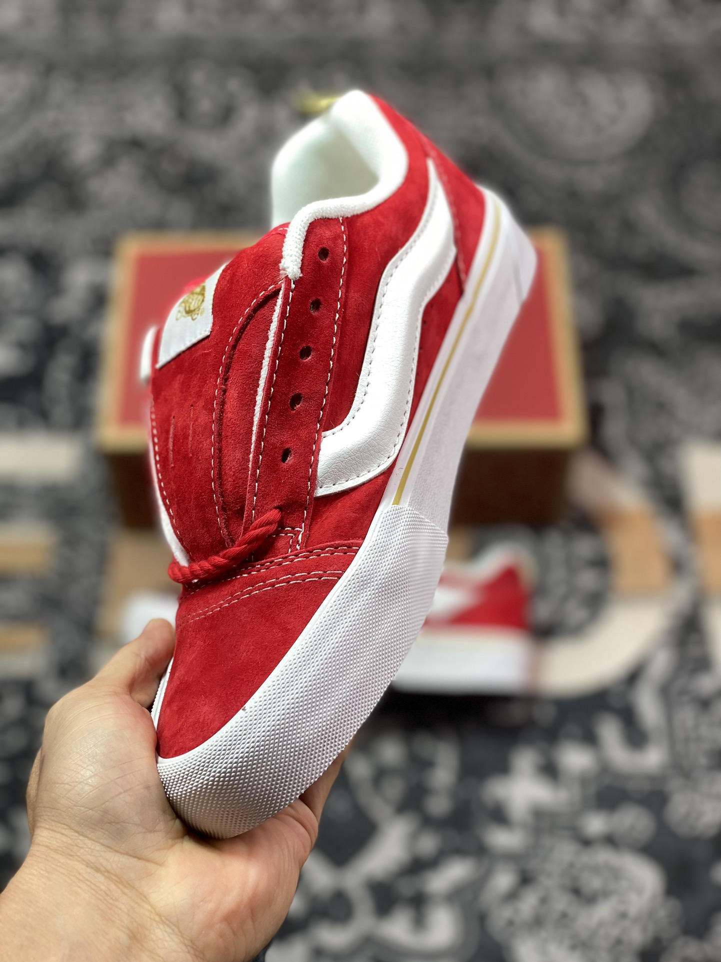 中国红面包鞋来了 Vans Knu-Skool VR3 LX 万斯低帮复古休闲硫化板鞋