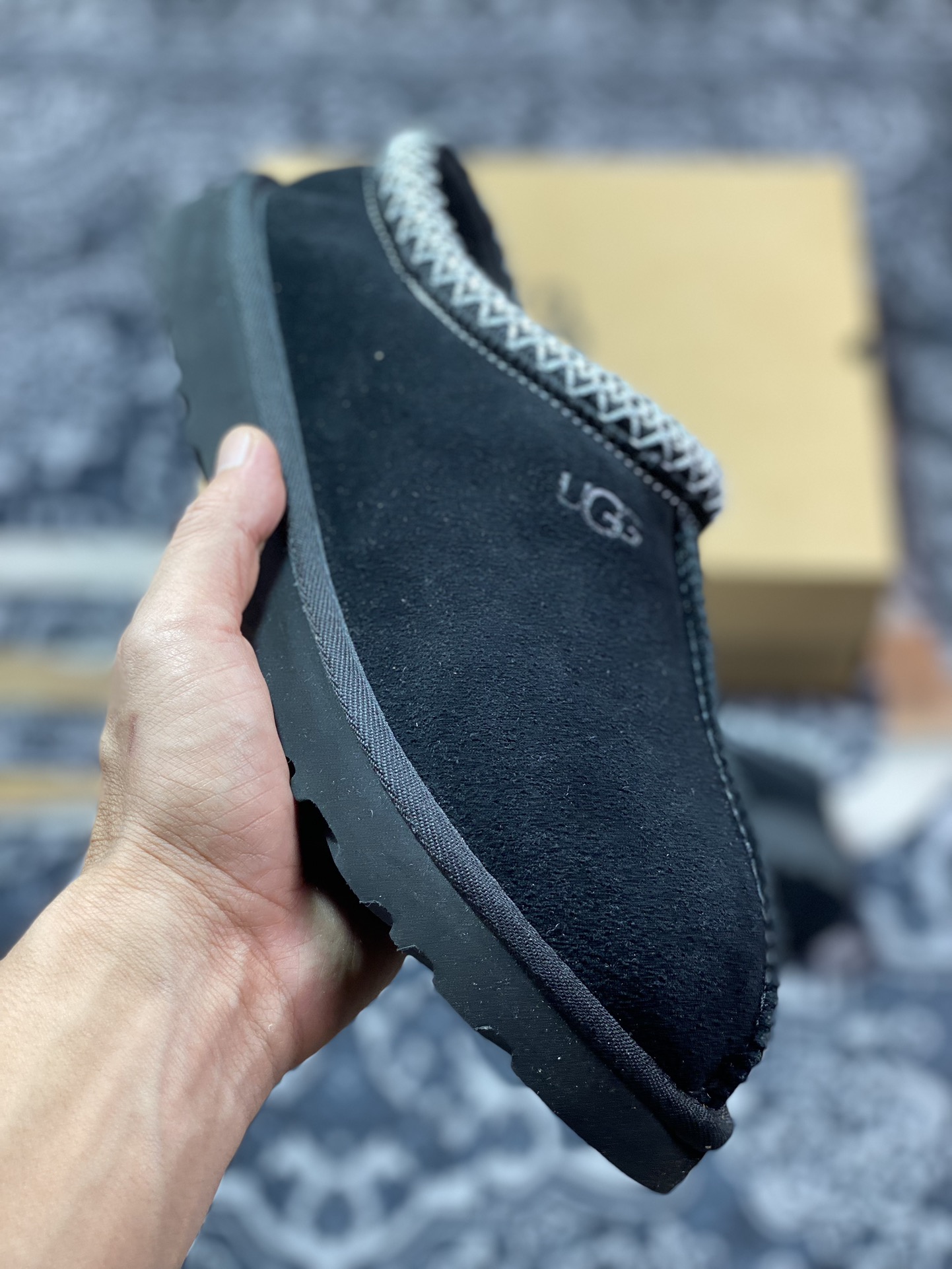 UGG W Leisure Tazz Slipper Chestnut 塔茨系列加厚款穆勒风包头舒适露跟半拖鞋“黑白编织加绒”