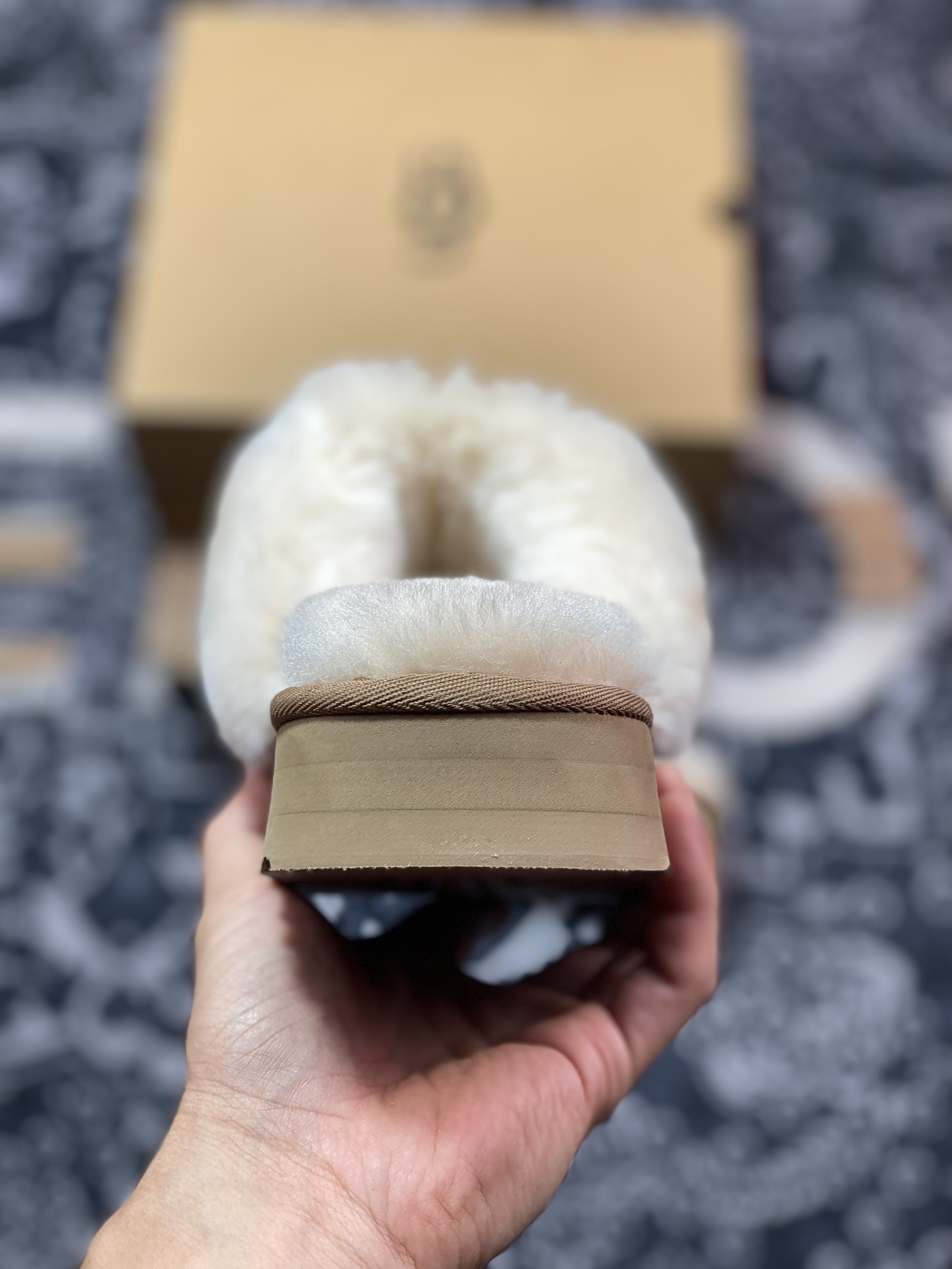 美国轻奢品牌UGG W Disquette Slipper Chestnut 蒂茨库特系列加厚款半拖鞋“可乐深棕加绒”1122550-CHE